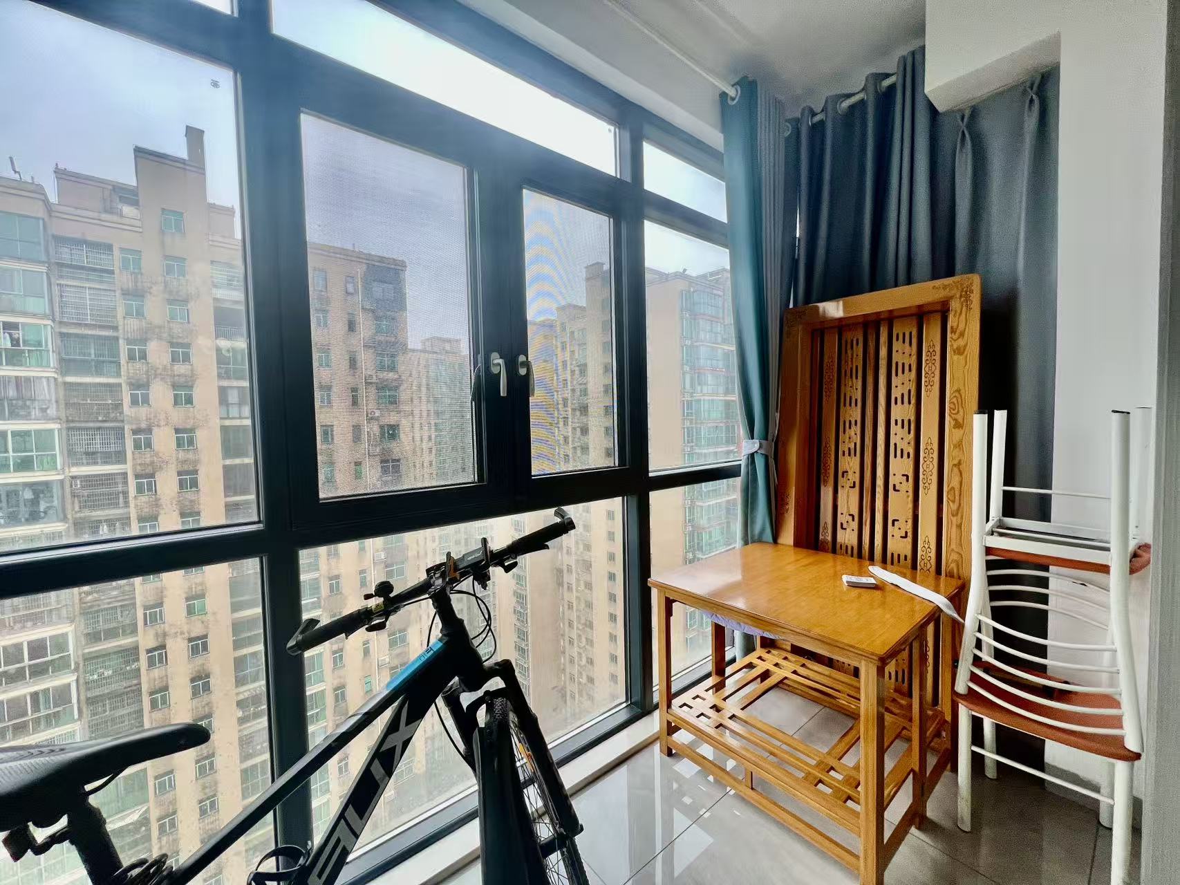 鹏利广场 3室2厅2卫 2400.0元/月 鹏利广场 3室2厅2卫 2400.0元/月室内图