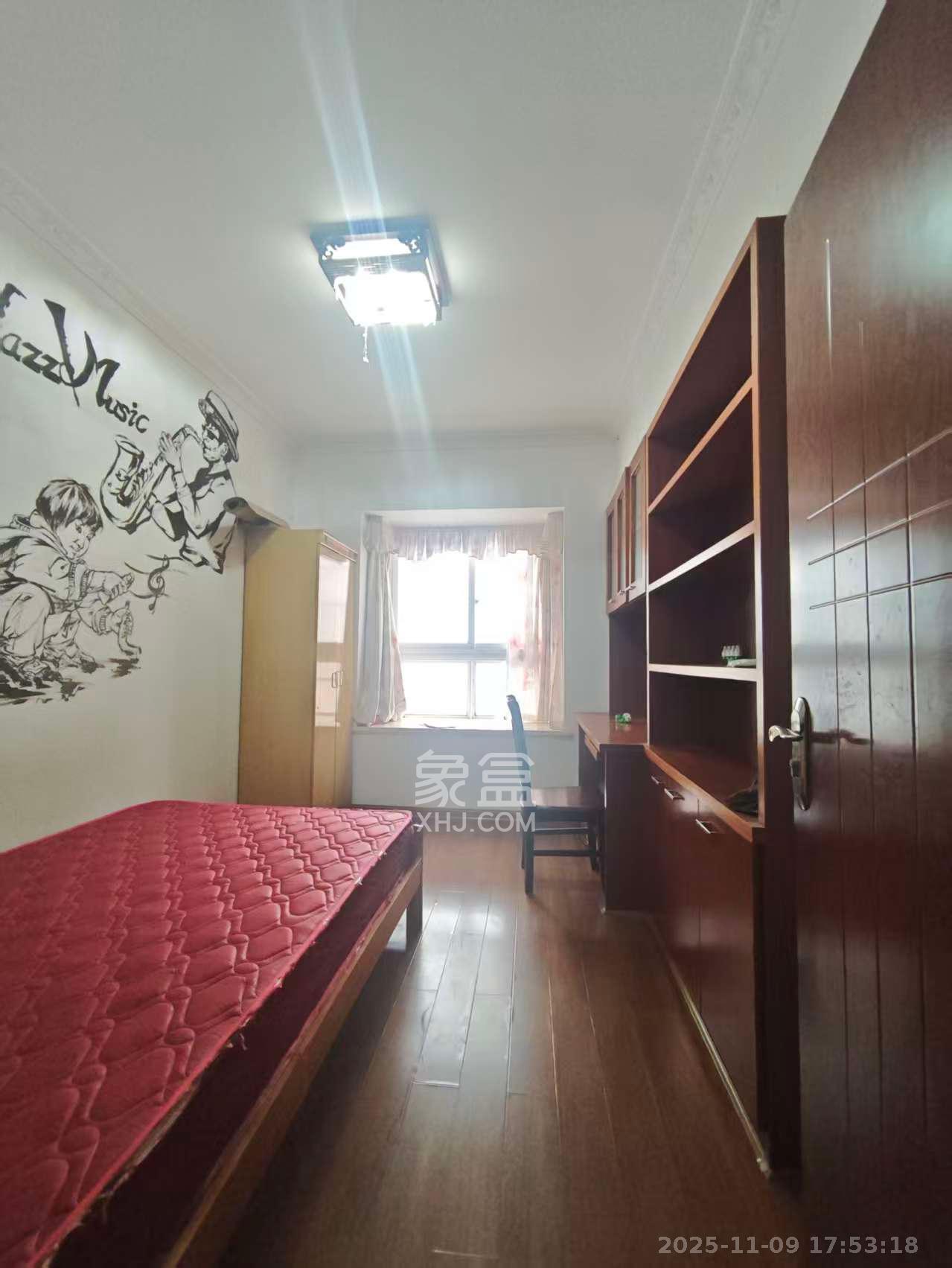 明天一城  3室2厅2卫    1800.0元/月室内图