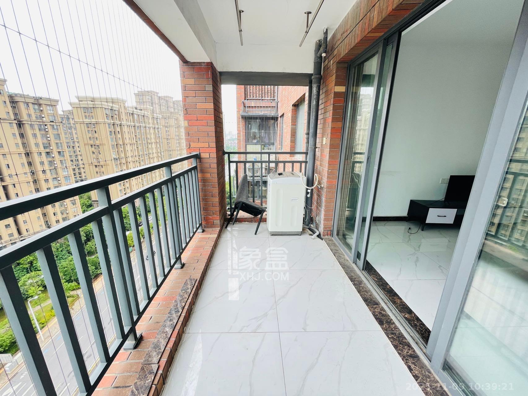 半山壹号  2室2厅1卫    2400.0元/月室内图