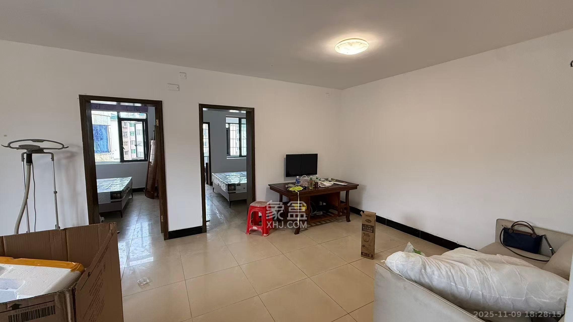 咸嘉花园 2室1厅1卫 2000.0元/月 咸嘉花园 2室1厅1卫 2000.0元/月室内图