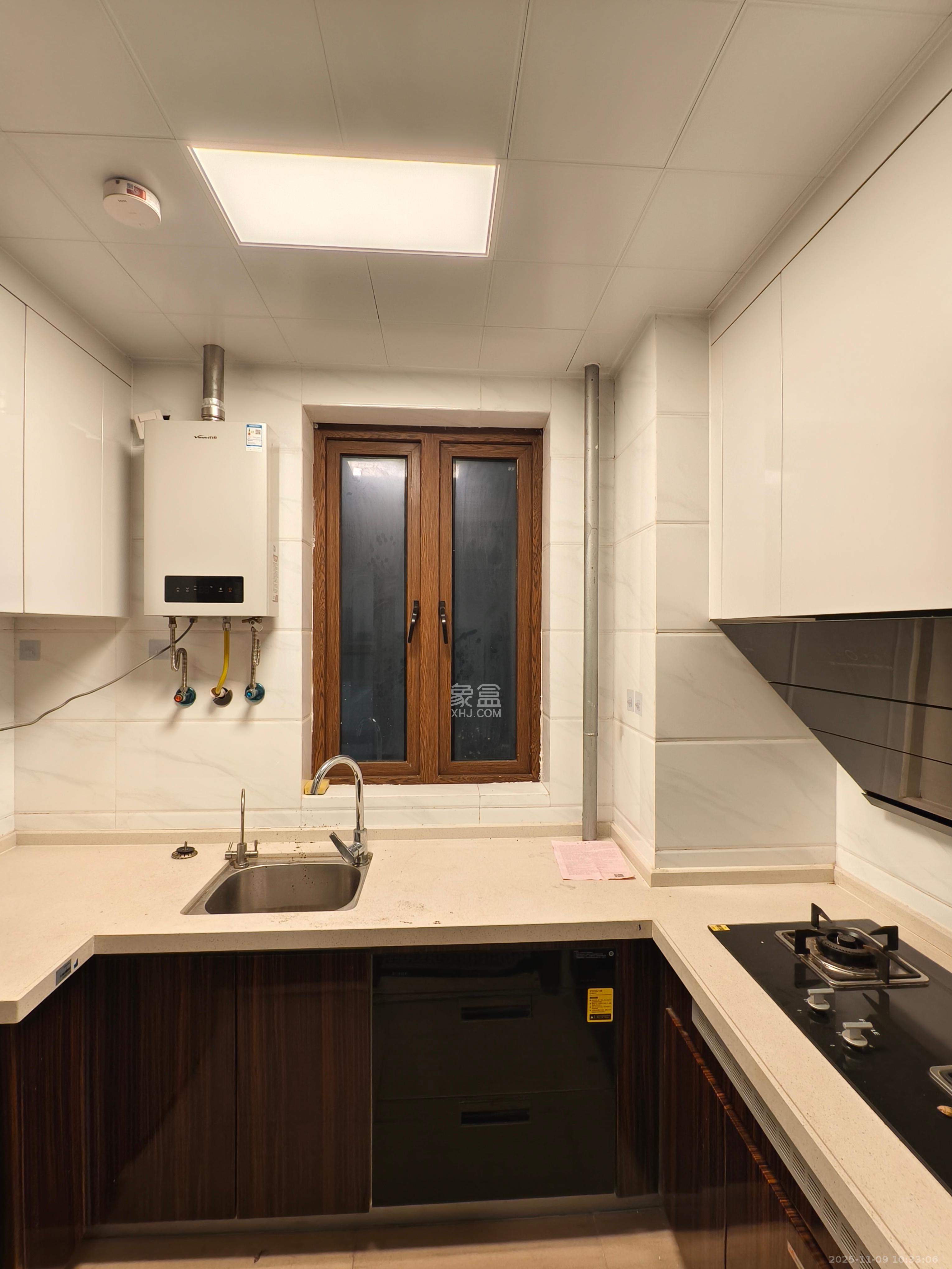 碧桂园翘楚棠  3室2厅2卫    2100.0元/月室内图