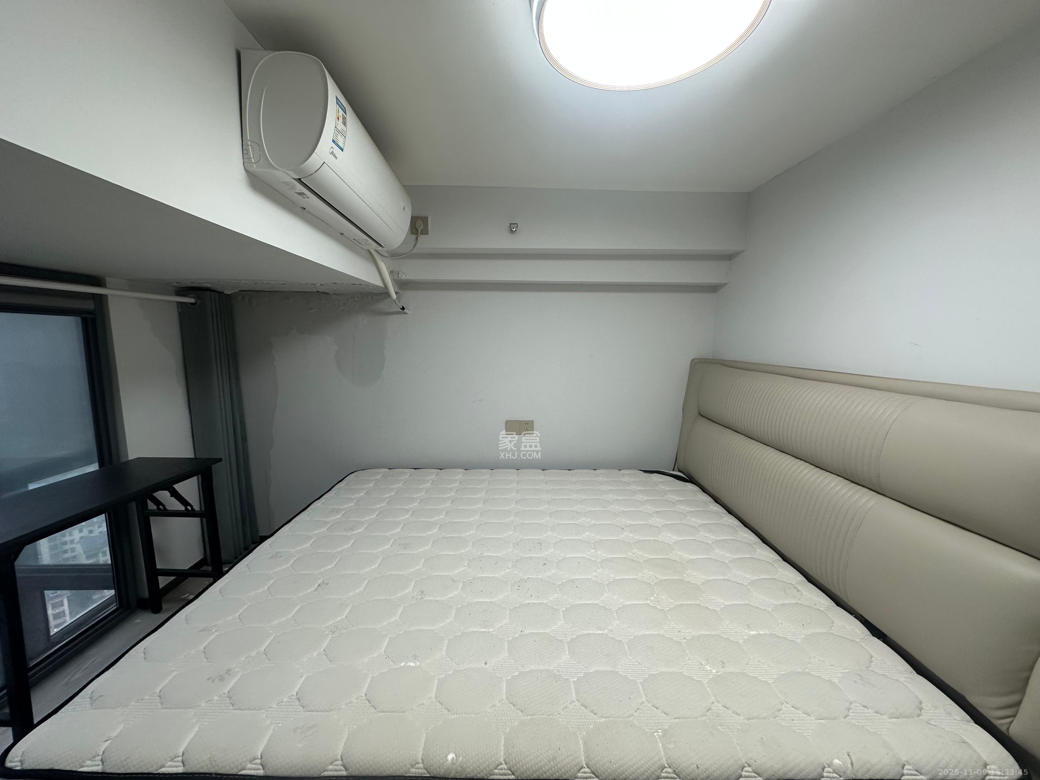 中南国际眼镜城（中伟商业中心）  1室0厅0卫    2100.0元/月室内图