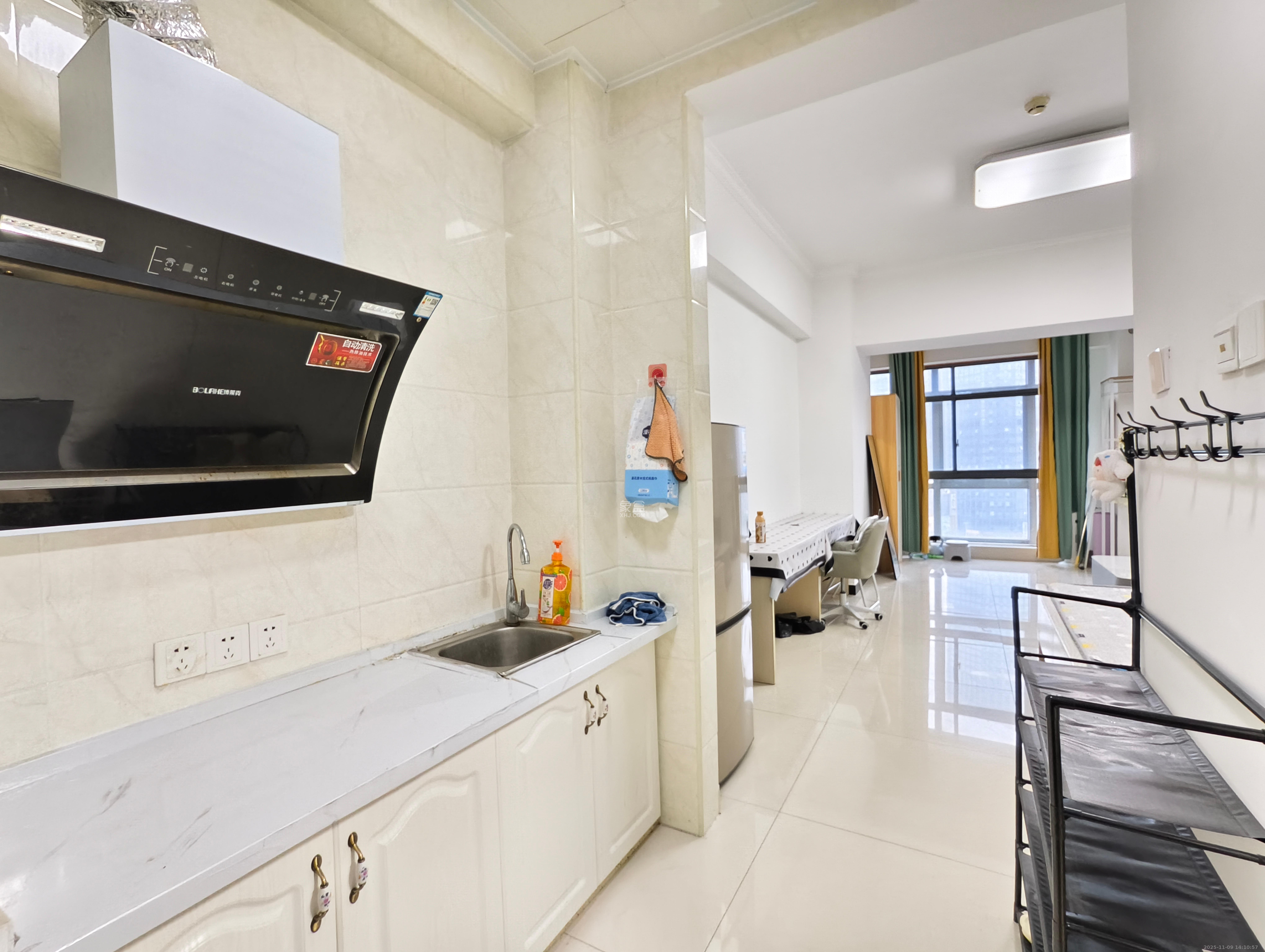 奥克斯广场  1室1厅1卫    1600.0元/月室内图