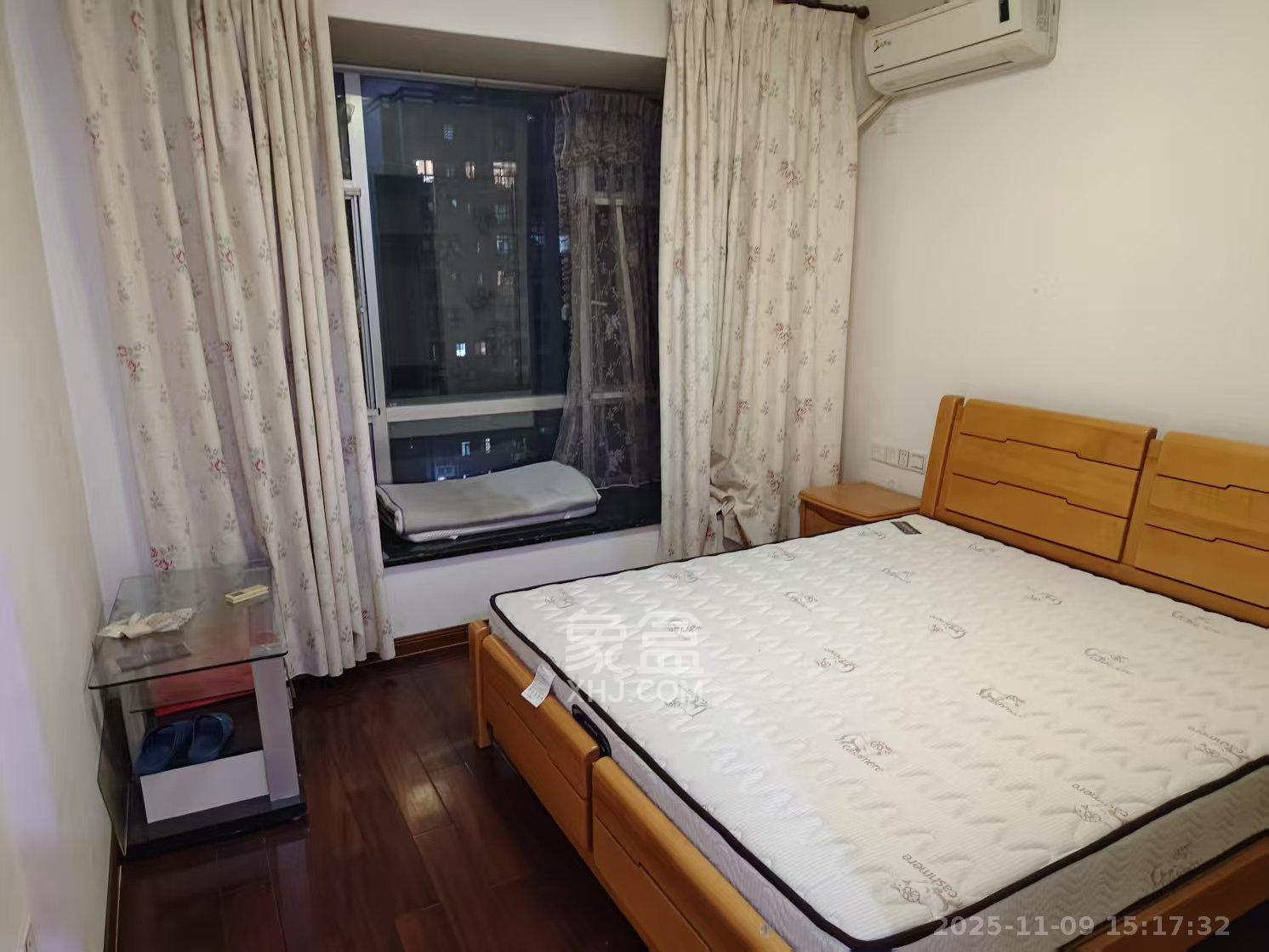 长房东郡  3室2厅2卫    2800.0元/月室内图