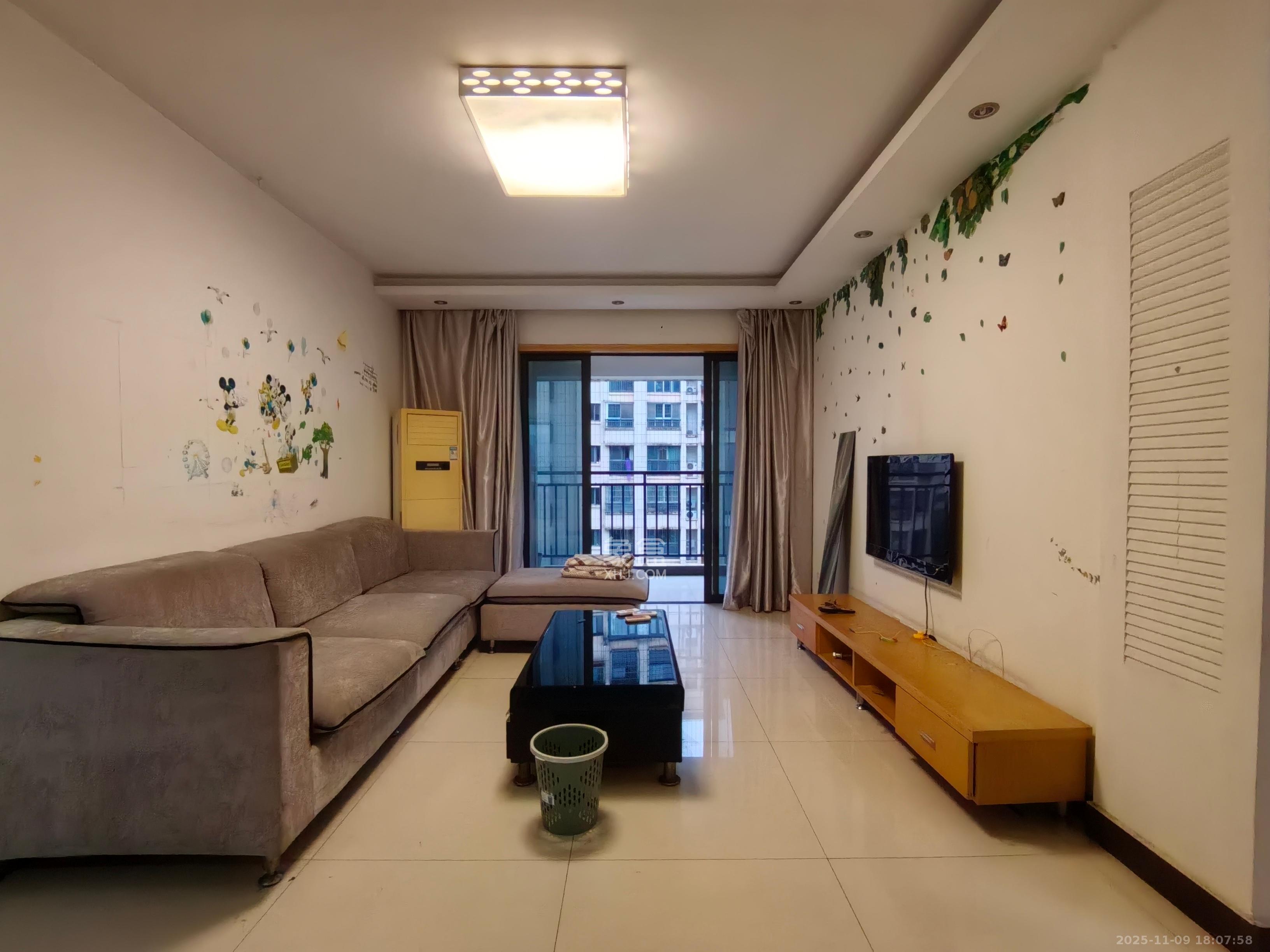 保利麓谷林语A区  3室2厅1卫    2400.0元/月室内图