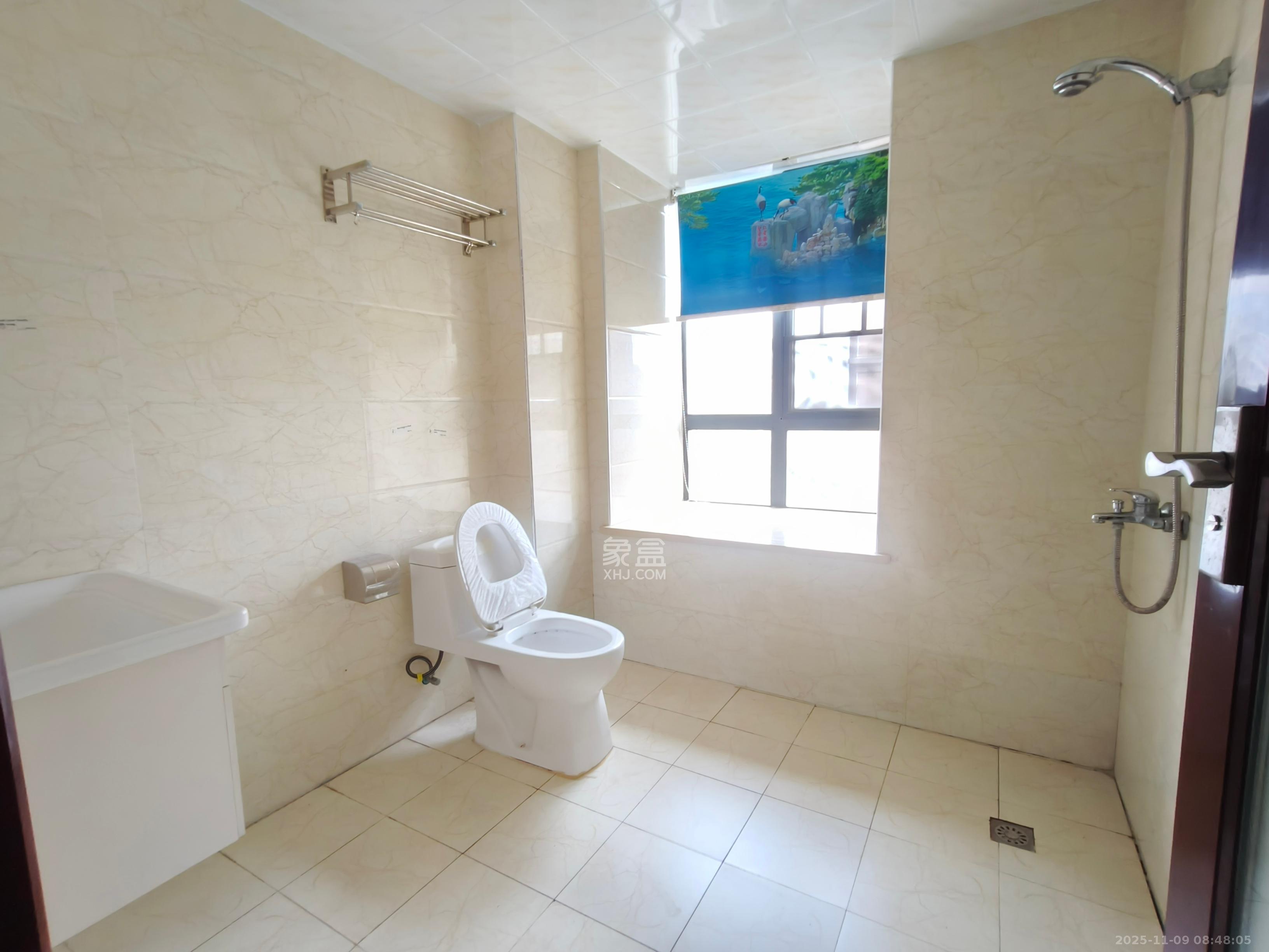 和美星城  4室2厅2卫    2300.0元/月室内图