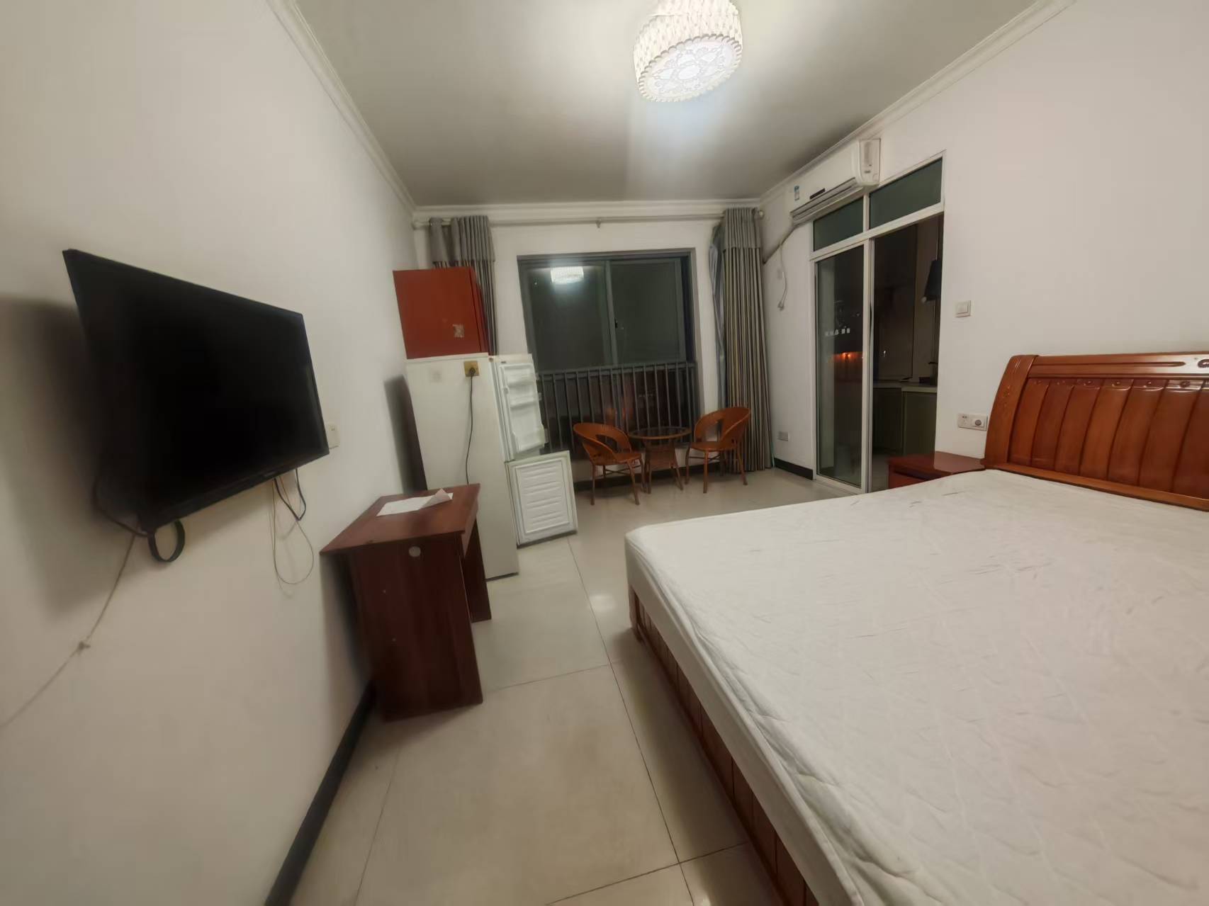 鹏利广场 1室1厅1卫 900.0元/月 鹏利广场 1室1厅1卫 900.0元/月室内图