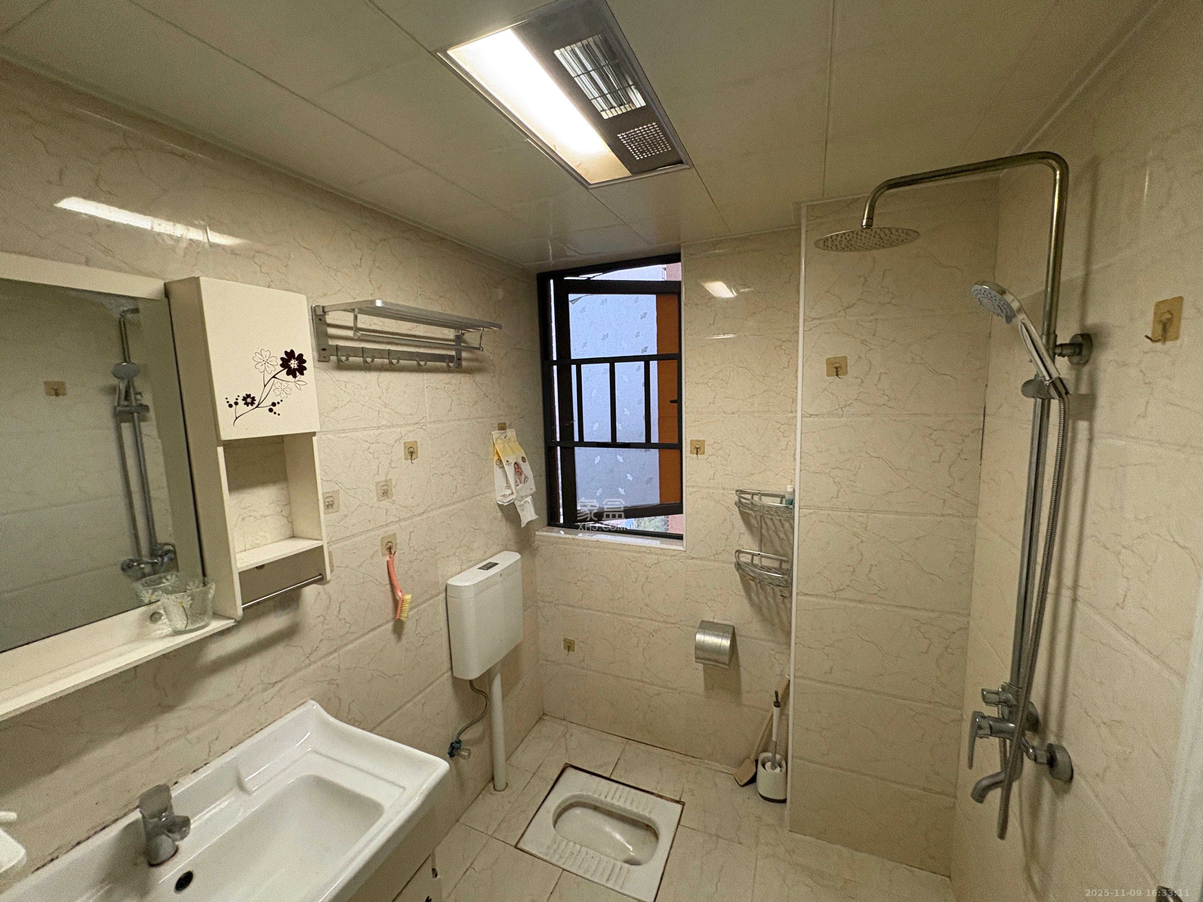 东宜兰园  1室1厅1卫    1900.0元/月室内图