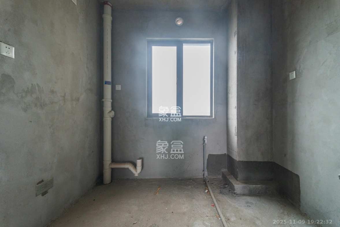 兴进珺府 4室2厅2卫 102.8万 兴进珺府 4室2厅2卫 102.8万其他