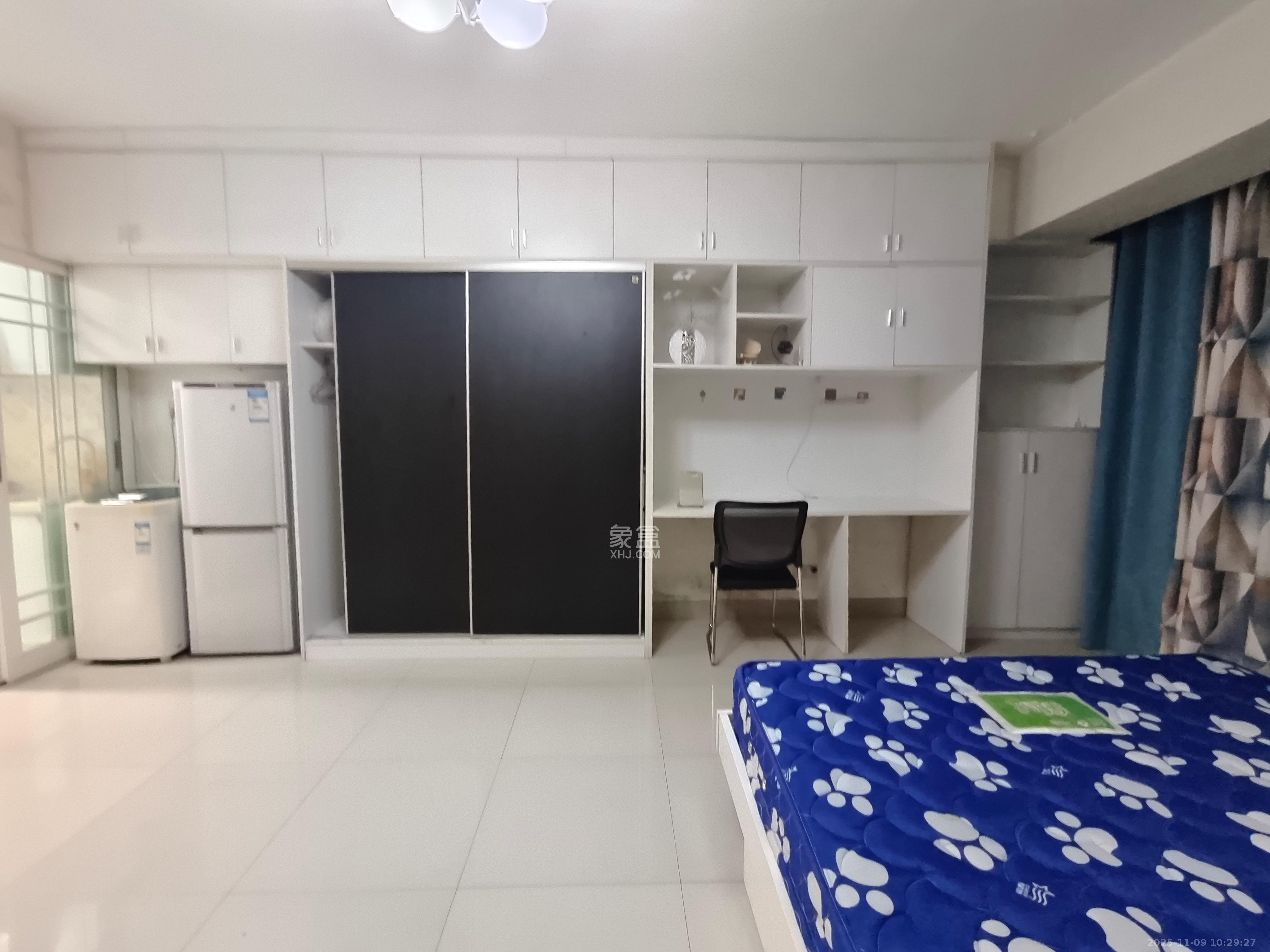 阳光100二期  1室1厅1卫    1200.0元/月室内图