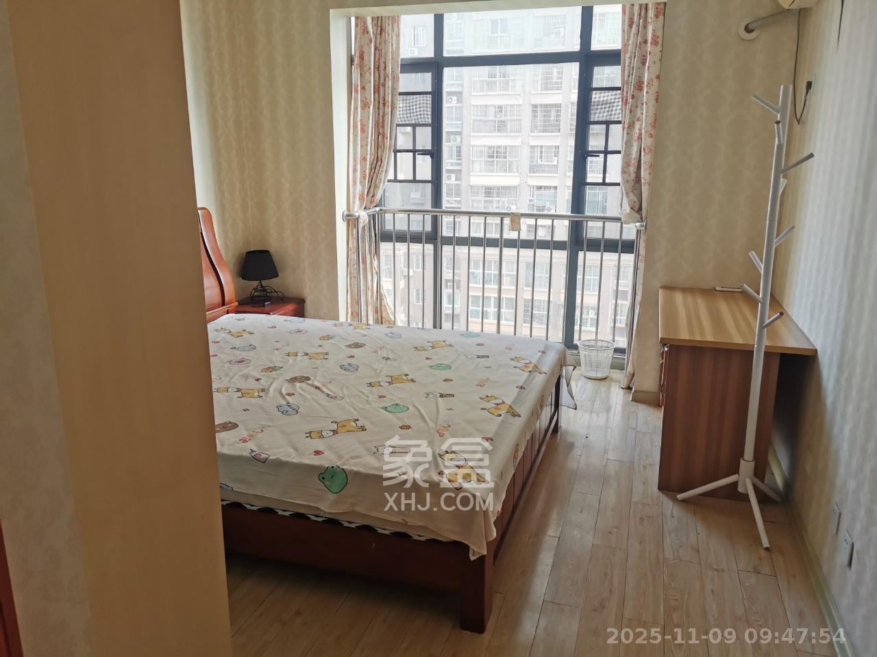 西子花苑  3室2厅2卫    3000.0元/月室内图