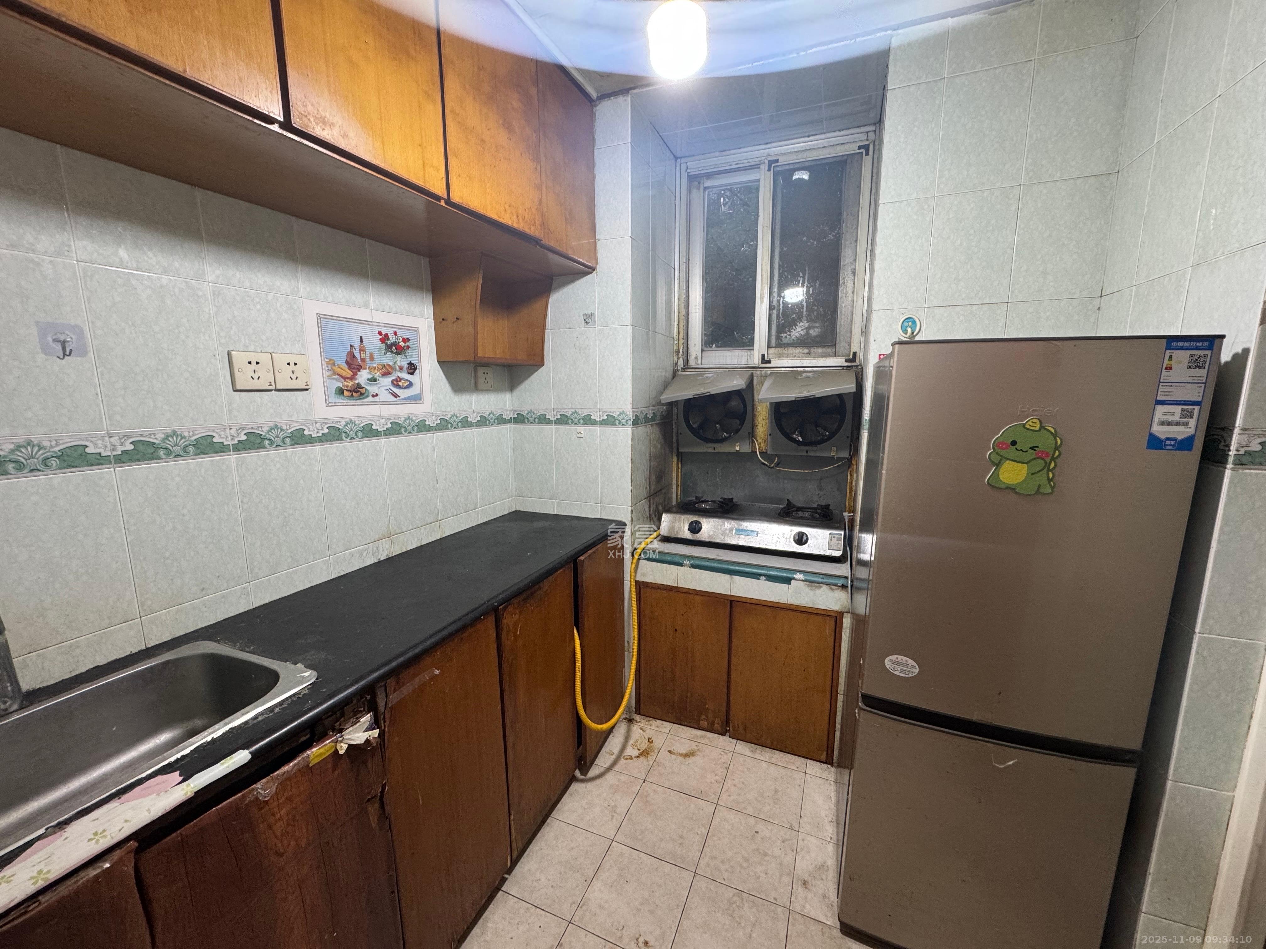 人民新村  2室1厅1卫    1900.0元/月室内图