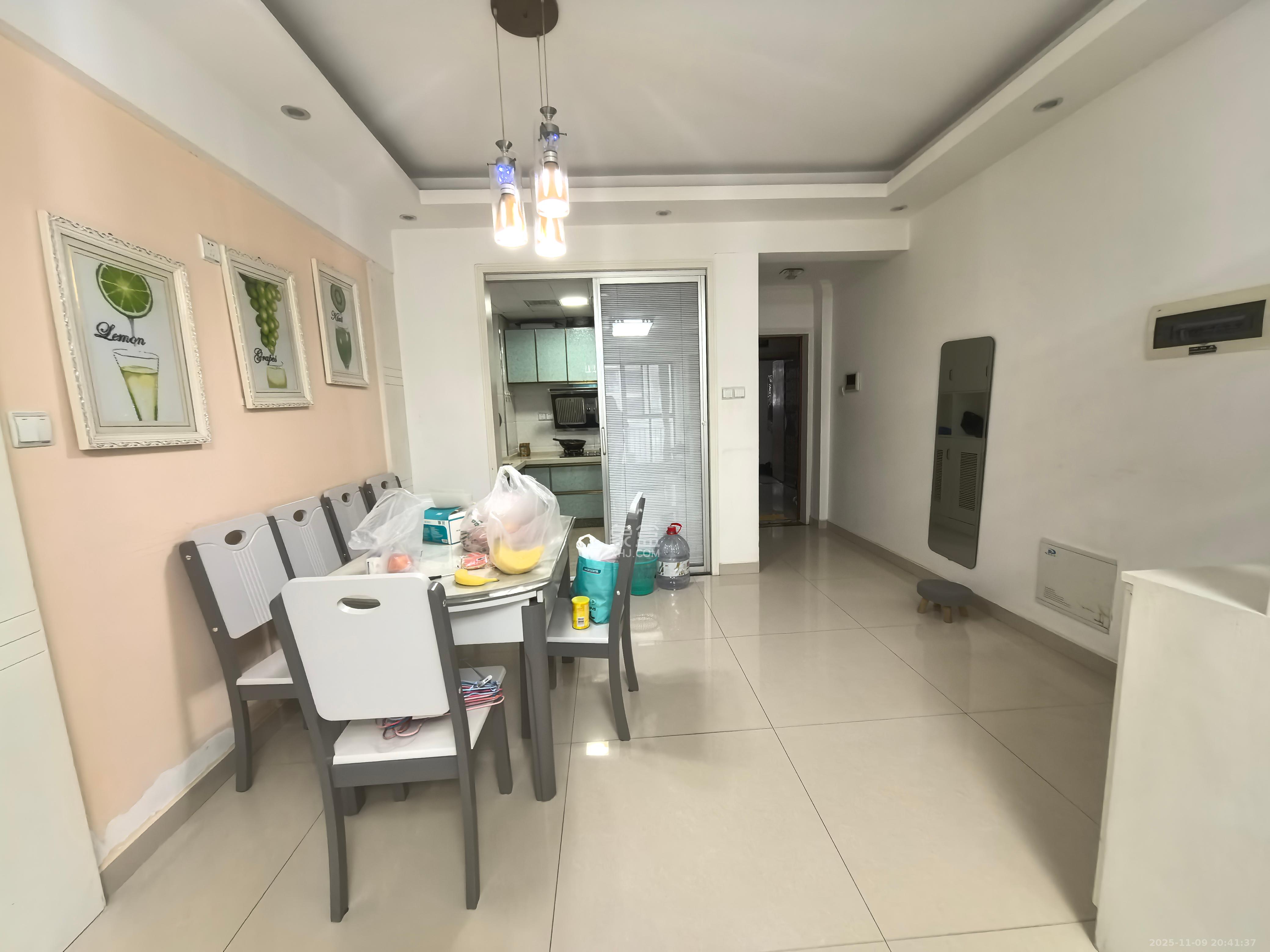 天骄福邸 2室2厅1卫 2400.0元/月 天骄福邸 2室2厅1卫 2400.0元/月室内图