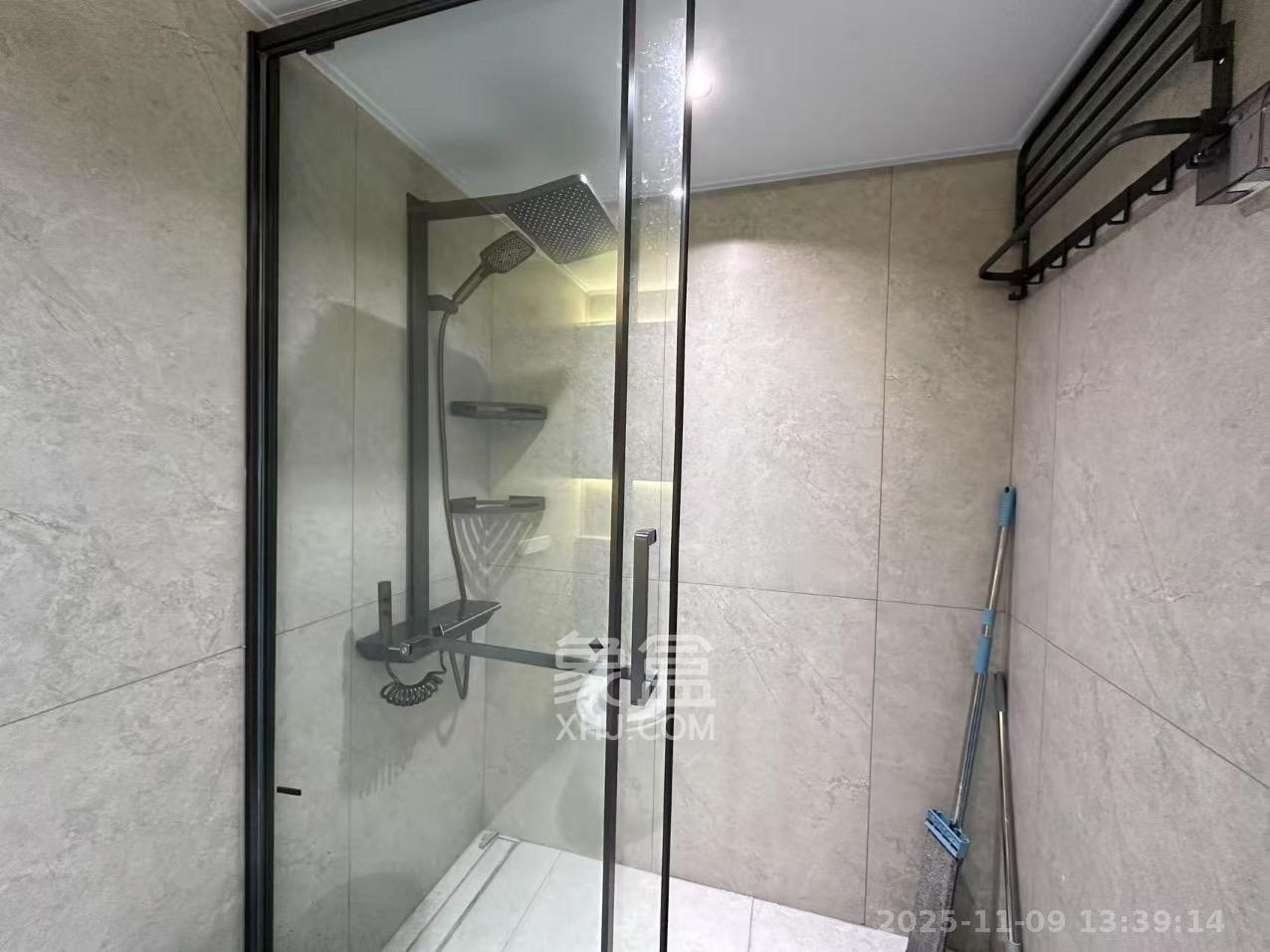 华润置地中心 2室1厅1卫 4000.0元/月 华润置地中心 2室1厅1卫 4000.0元/月室内图