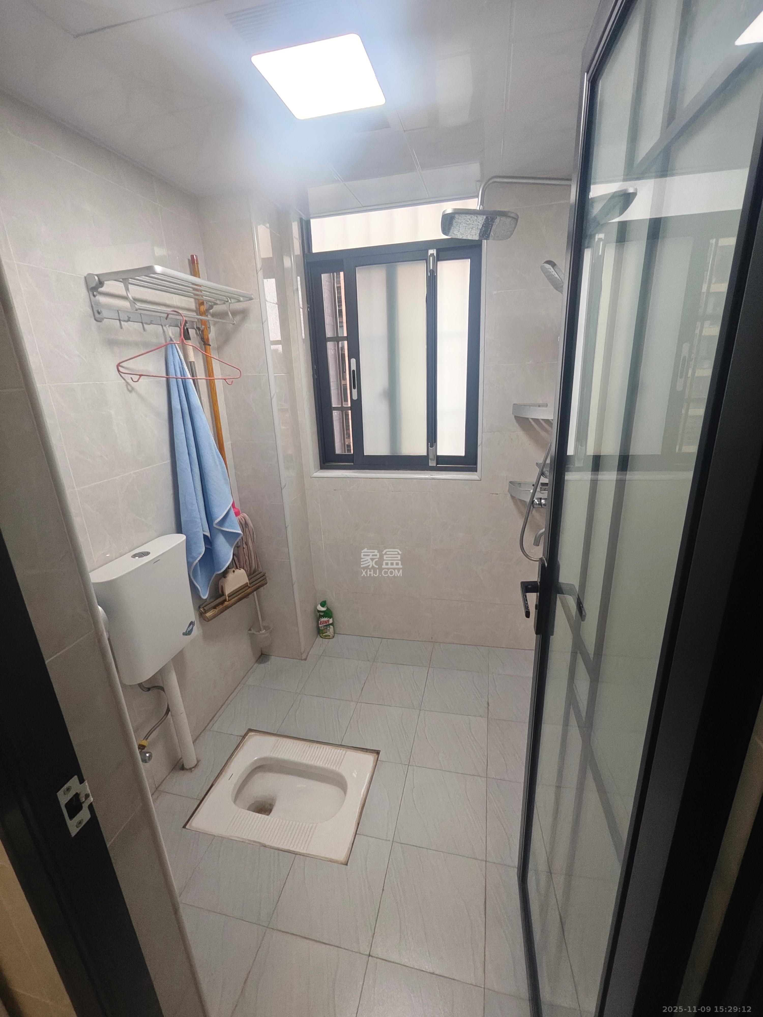 朝正美苑  3室2厅2卫    2600.0元/月室内图