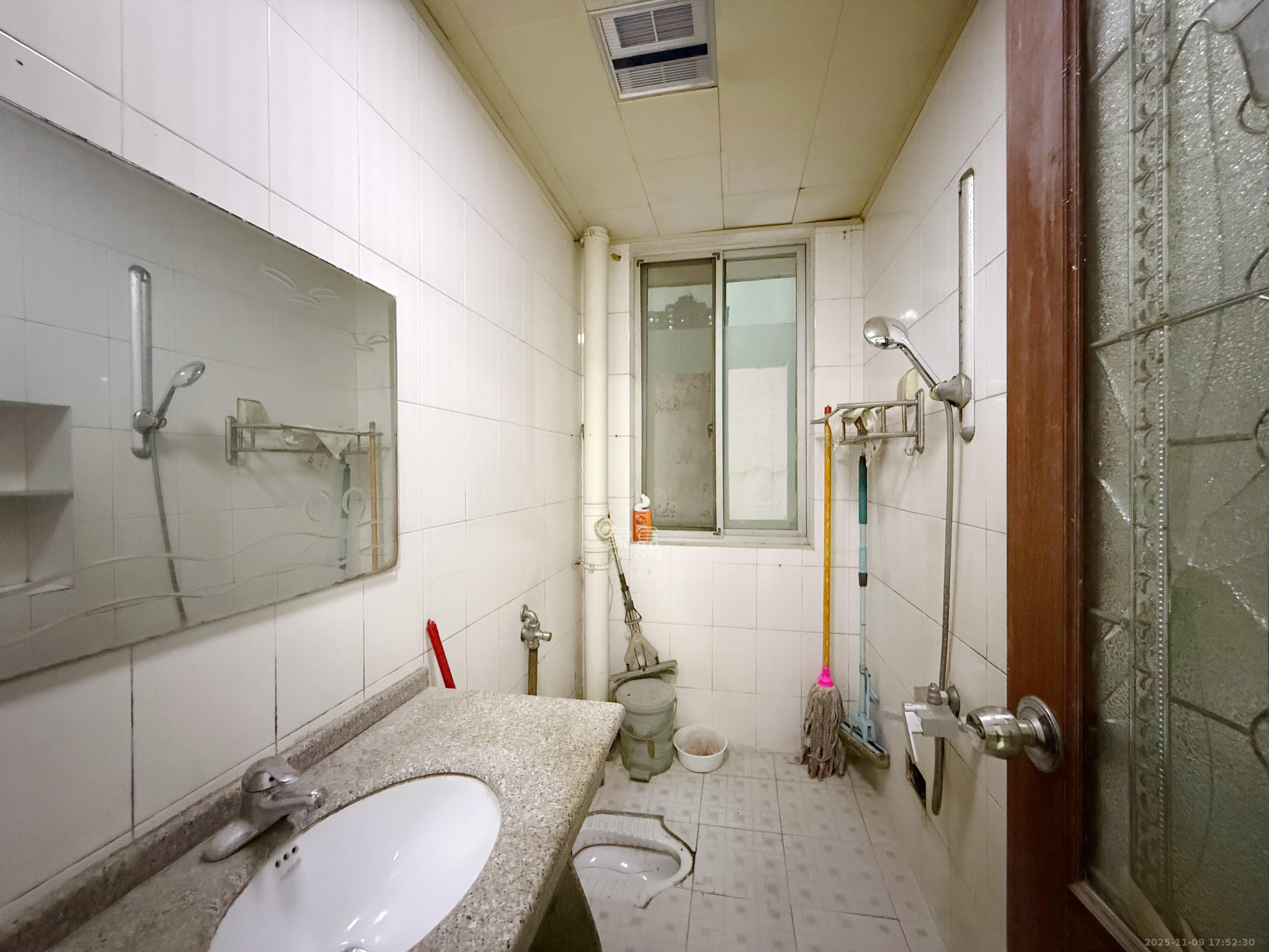 茶叶大市场“山水茗园” 3室2厅1卫 1000.0元/月 茶叶大市场“山水茗园” 3室2厅1卫 1000.0元/月室内图