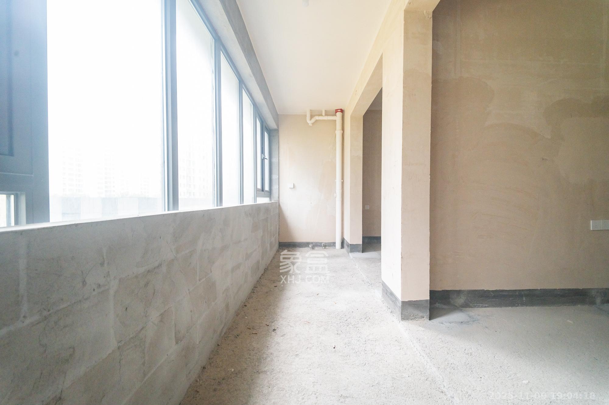 绿城美的明月江南  3室2厅1卫    85.8万其他