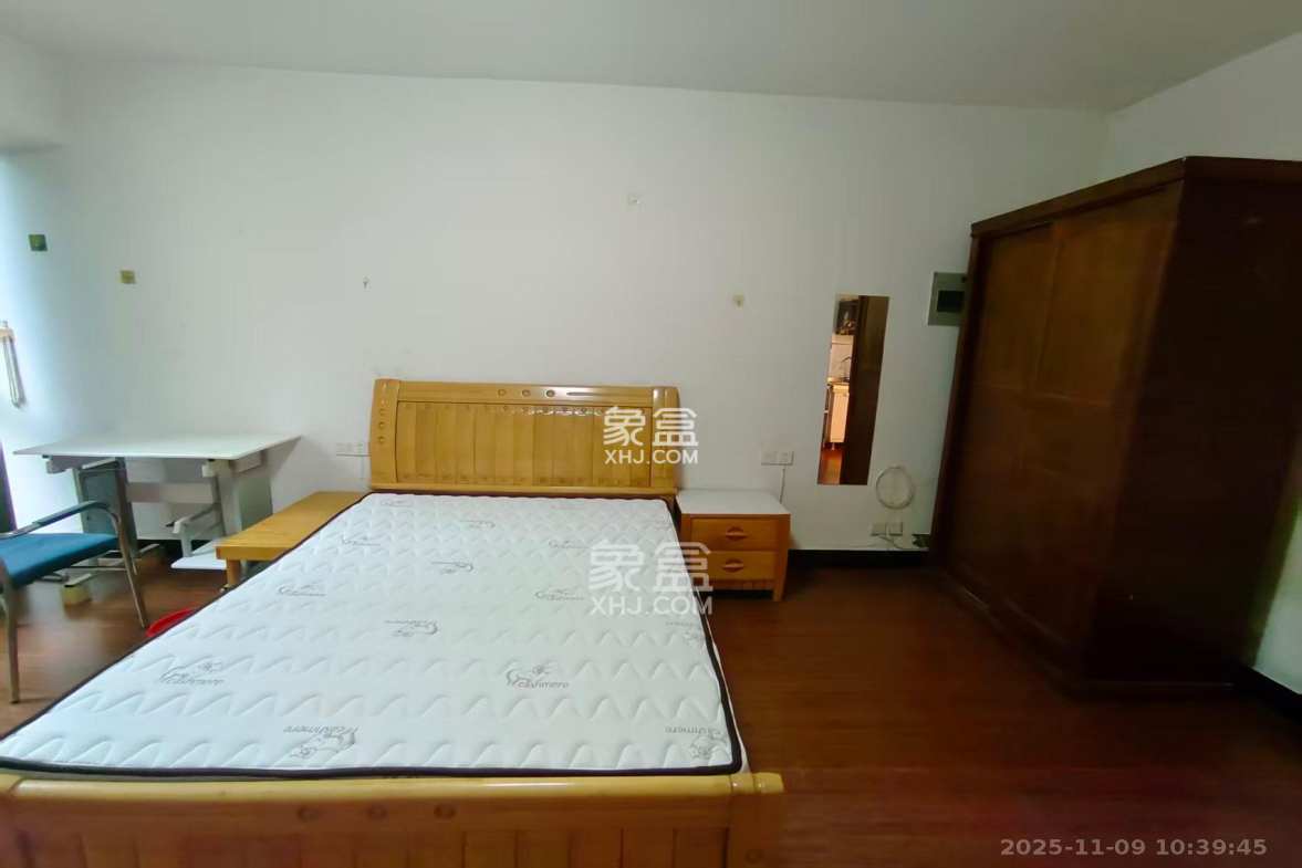 阳光100二期 1室1厅1卫 1200.0元/月 阳光100二期 1室1厅1卫 1200.0元/月室内图