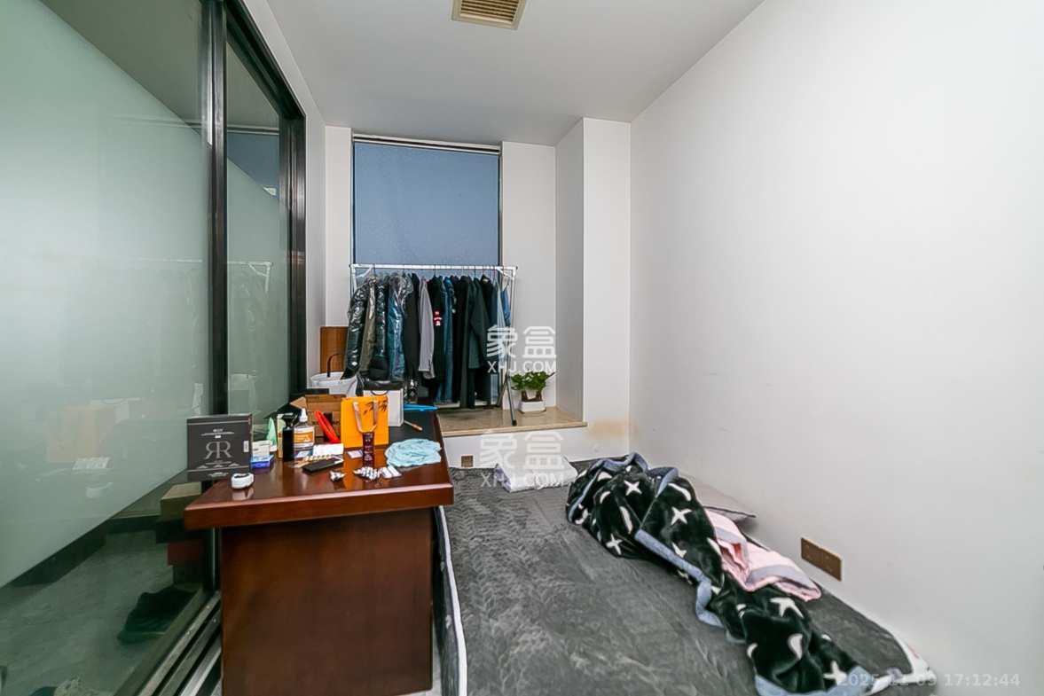 荣悦台 1室1厅1卫 36.1万 荣悦台 1室1厅1卫 36.1万卧室