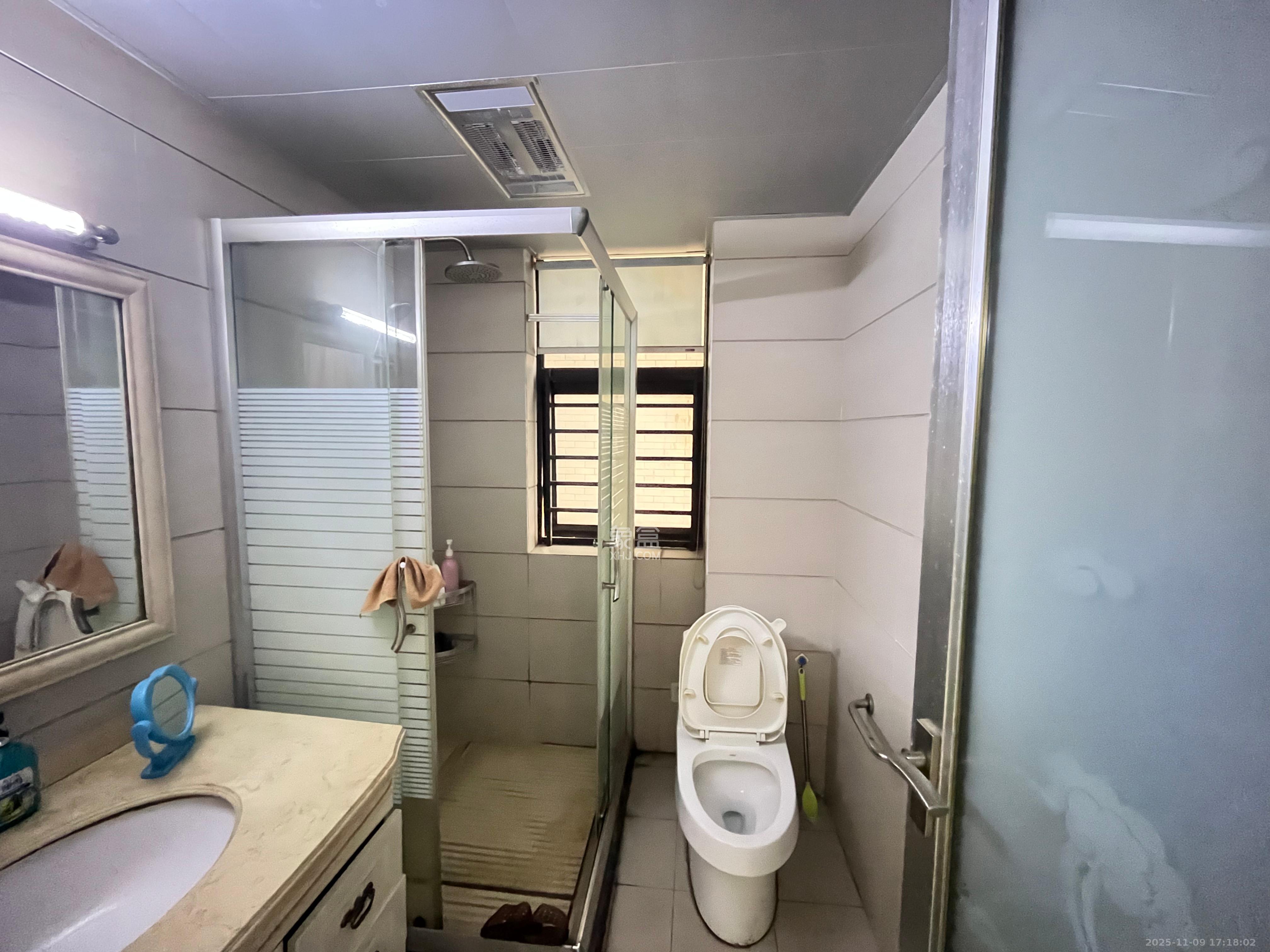 上东辛顿公寓 1室0厅0卫 2800.0元/月 上东辛顿公寓 1室0厅0卫 2800.0元/月室内图