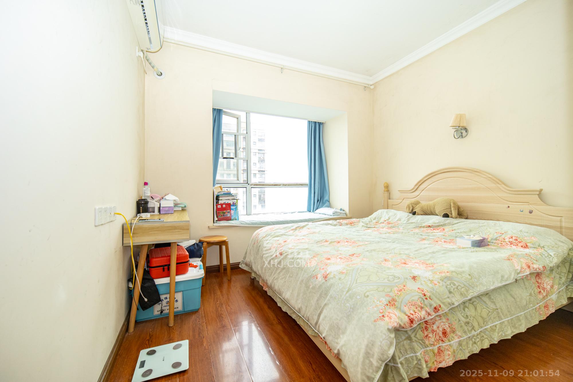 金科时代中心 3室1厅1卫 78.8万 金科时代中心 3室1厅1卫 78.8万卧室