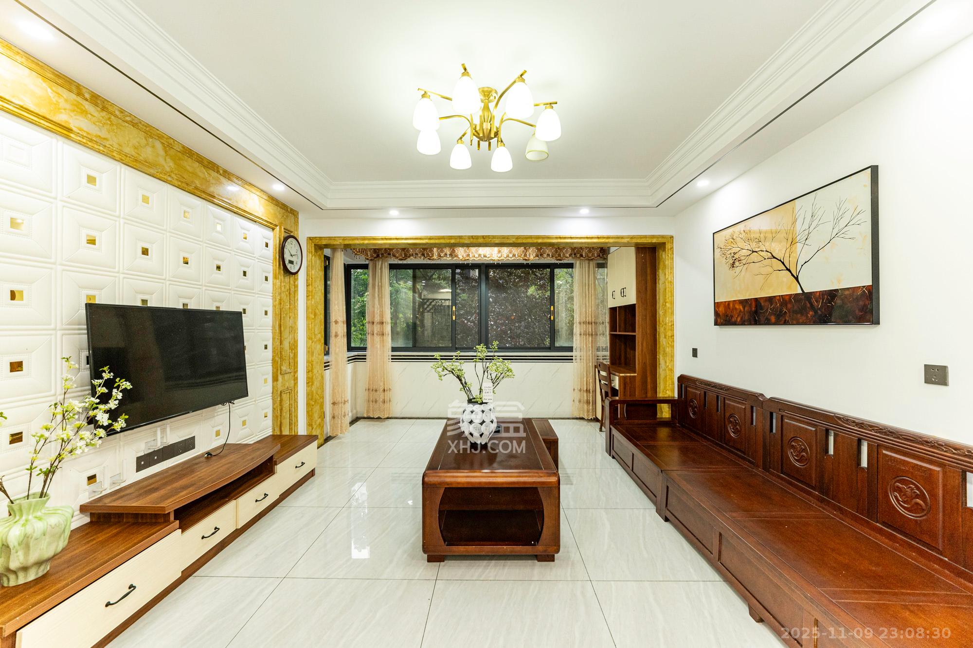 中建悦和城 4室2厅2卫 99.8万 中建悦和城 4室2厅2卫 99.8万客厅