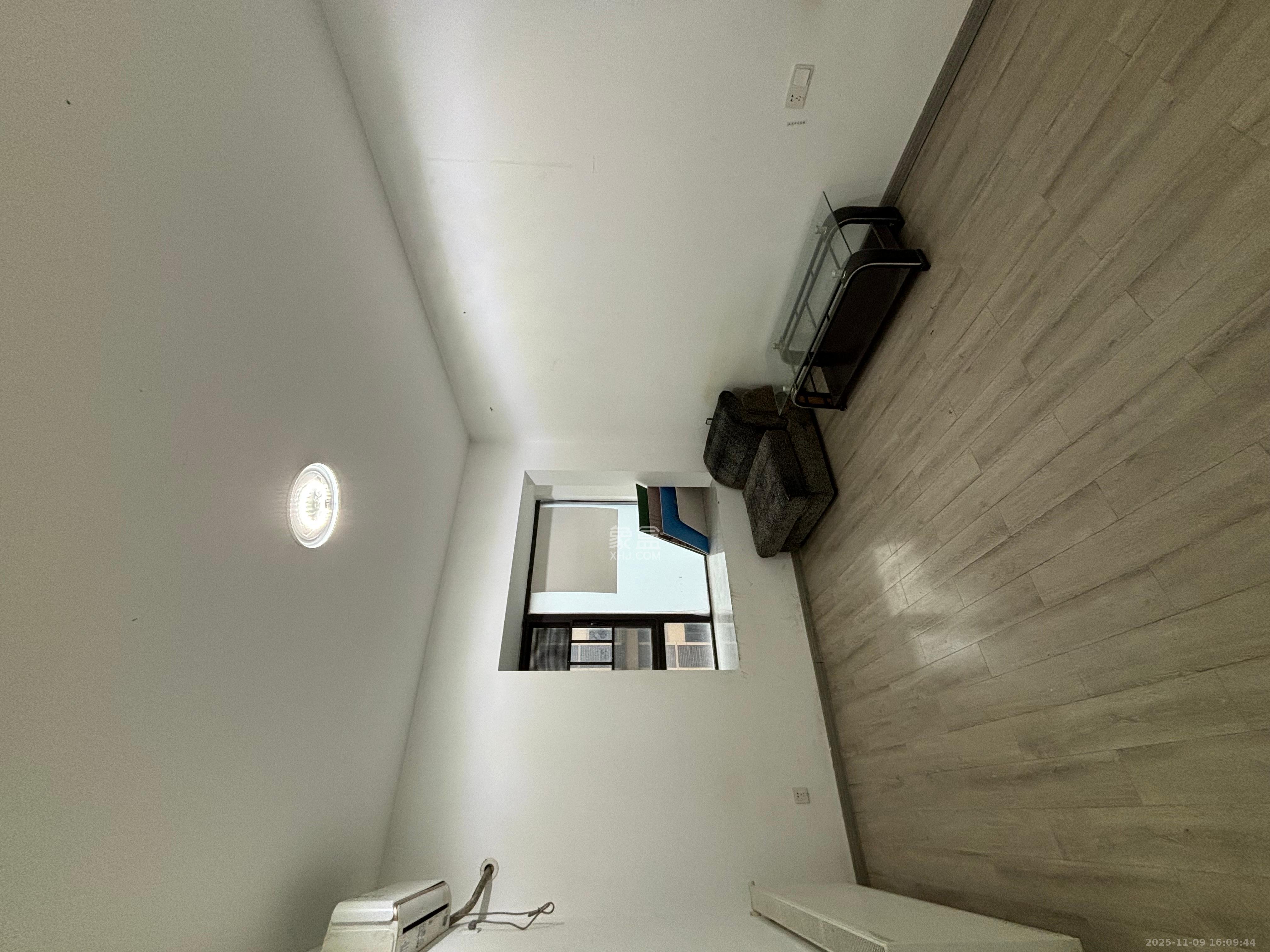 星雅美辰  3室2厅2卫    2400.0元/月室内图