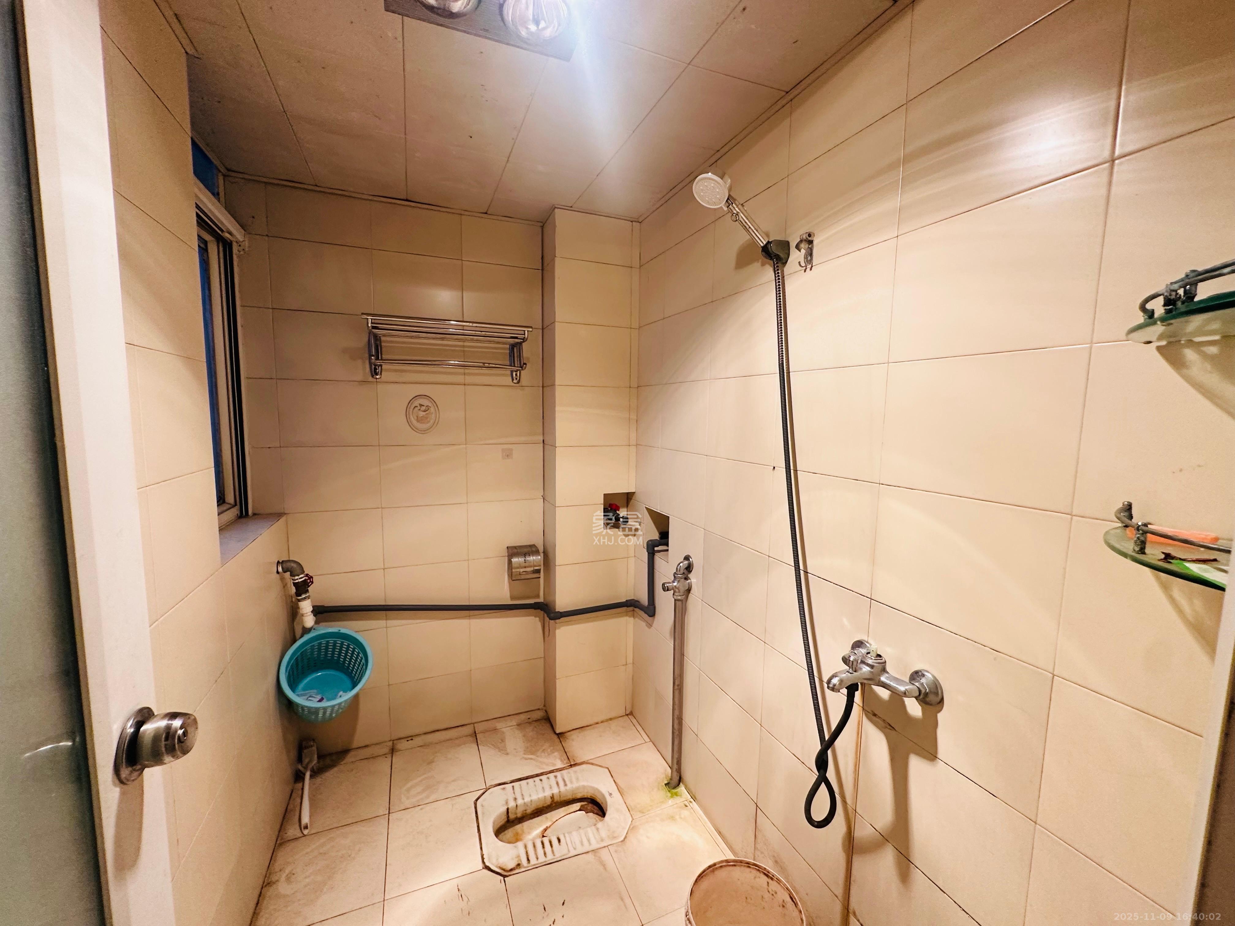 枫林绿洲  3室2厅2卫    1800.0元/月室内图