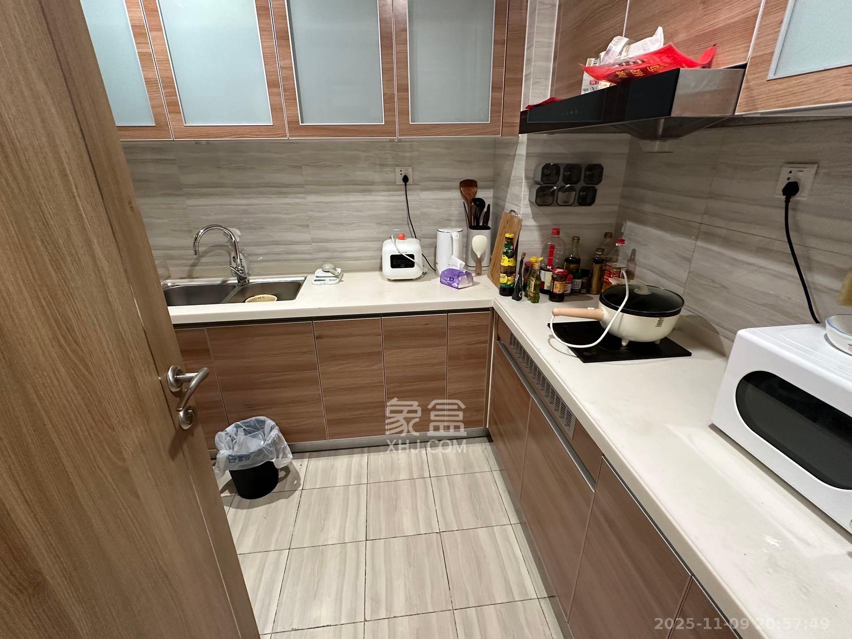 恒大上林苑  1室1厅1卫    2300.0元/月室内图1