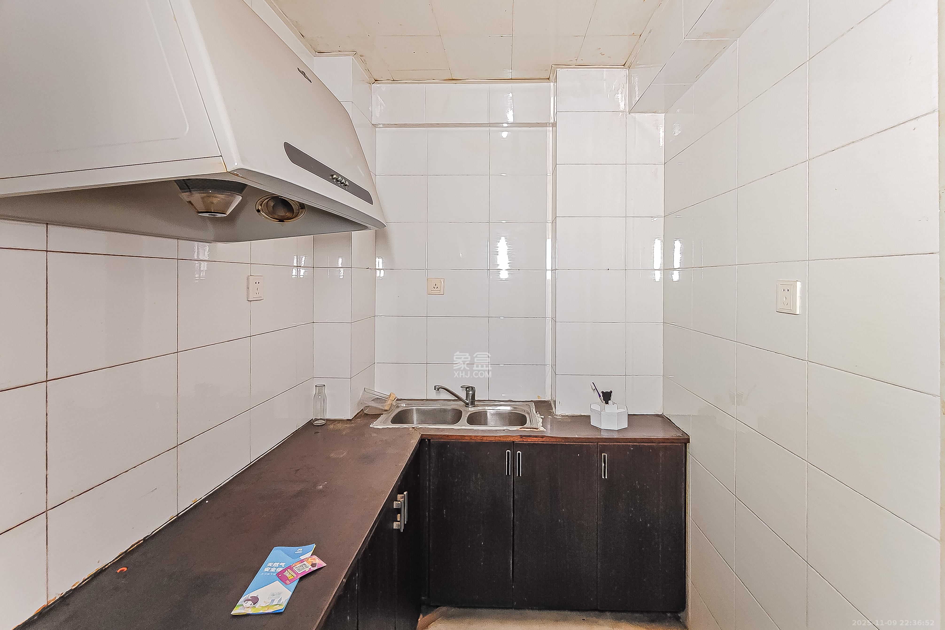 佳天国际新城  3室2厅2卫    95.0万厨房