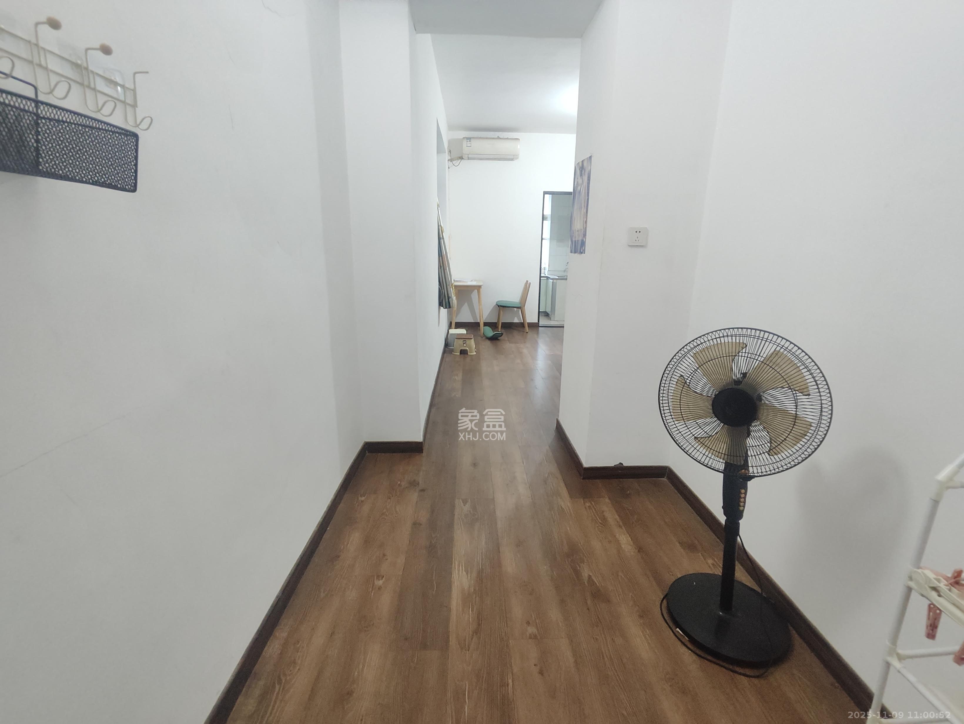 省医疗器械药品公司宿舍 1室1厅1卫 1200.0元/月 省医疗器械药品公司宿舍 1室1厅1卫 1200.0元/月室内图