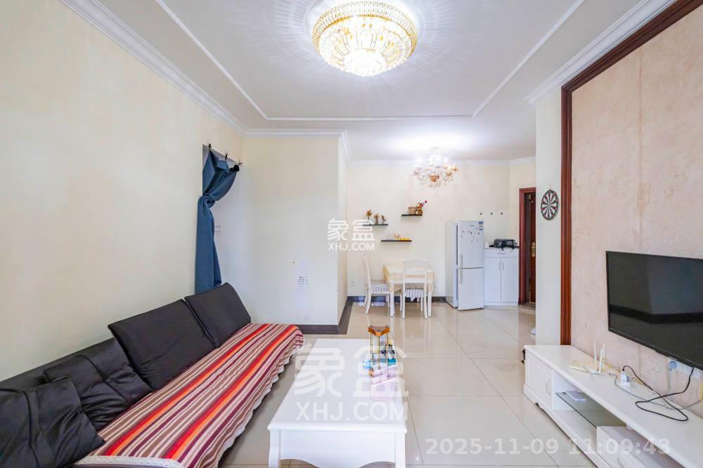 恒大雅苑 2室2厅1卫 2300.0元/月 恒大雅苑 2室2厅1卫 2300.0元/月室内图