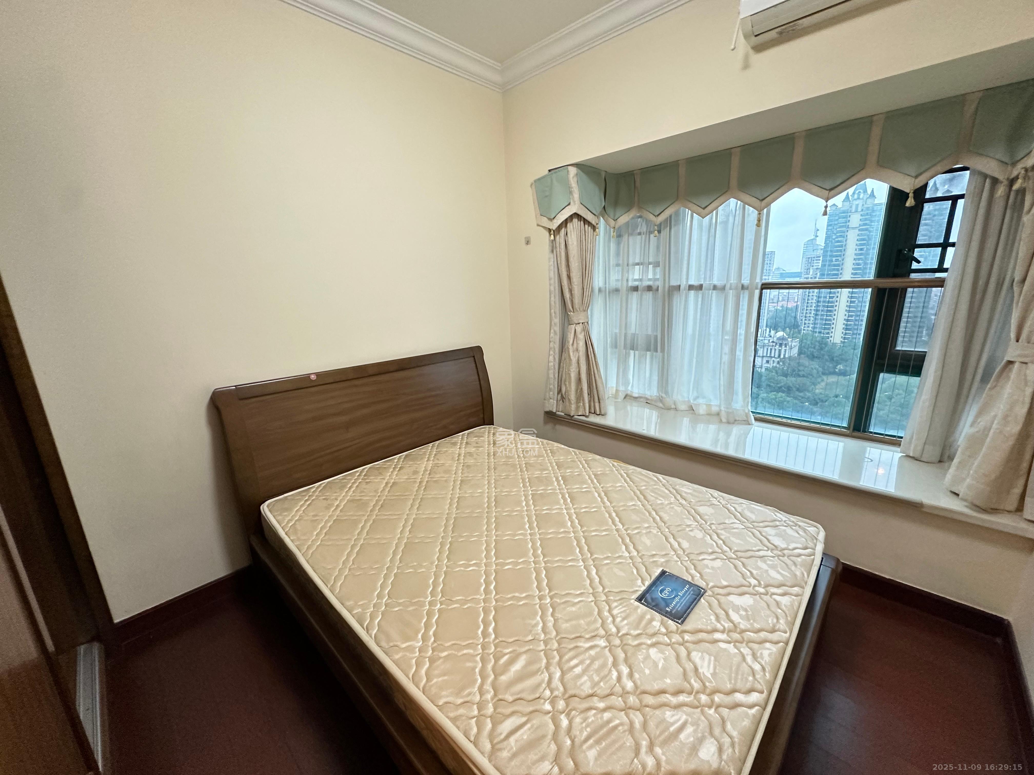 恒大雅苑  3室2厅2卫    2800.0元/月室内图