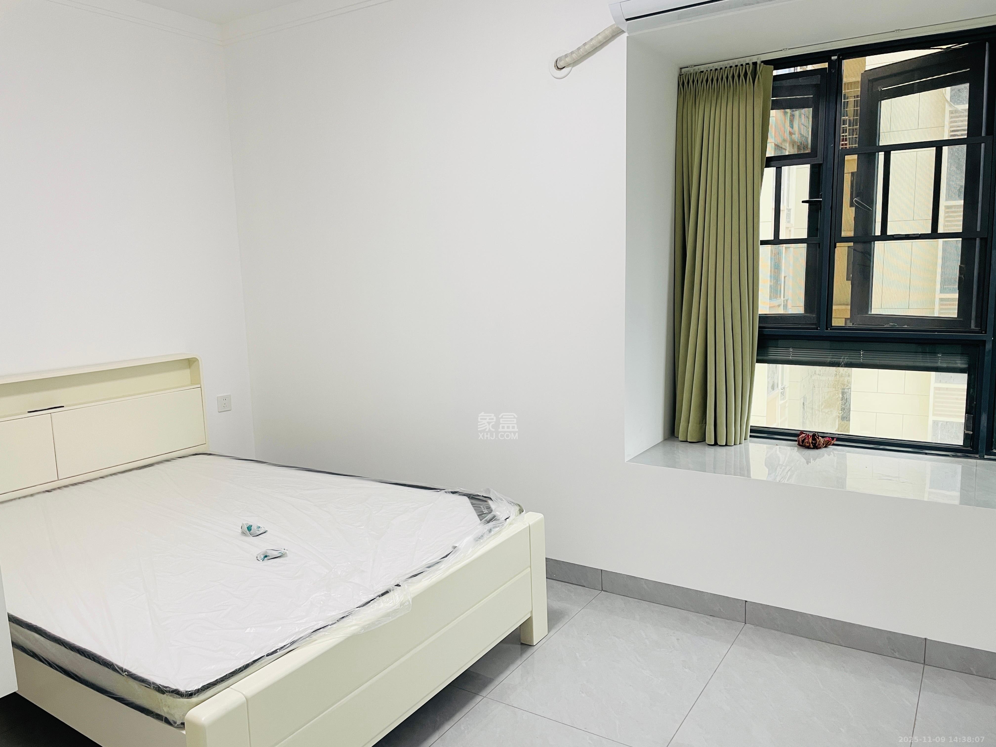 金石蓉园  2室2厅1卫    2400.0元/月室内图