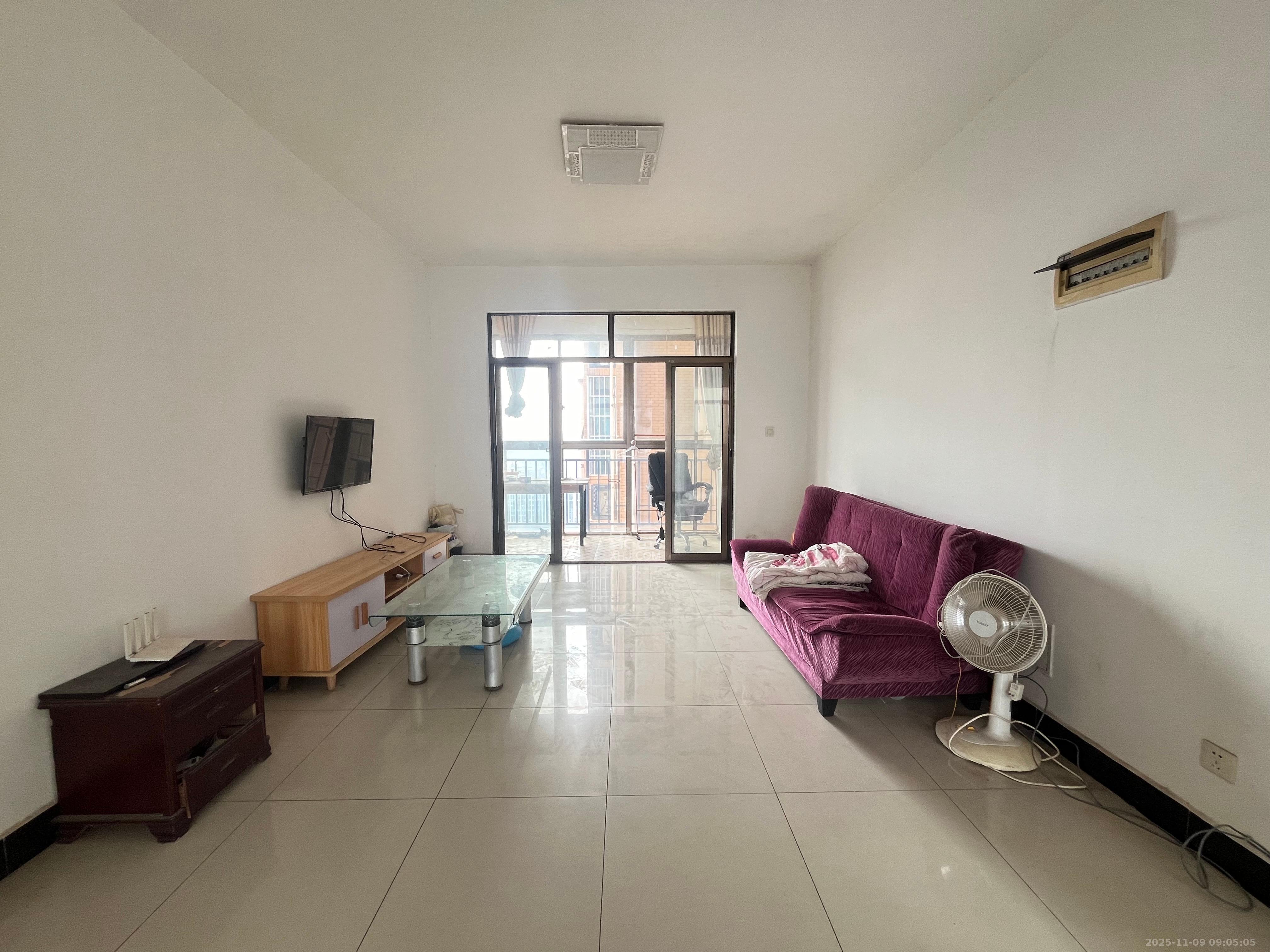 和泉嘉园  2室2厅1卫    1400.0元/月