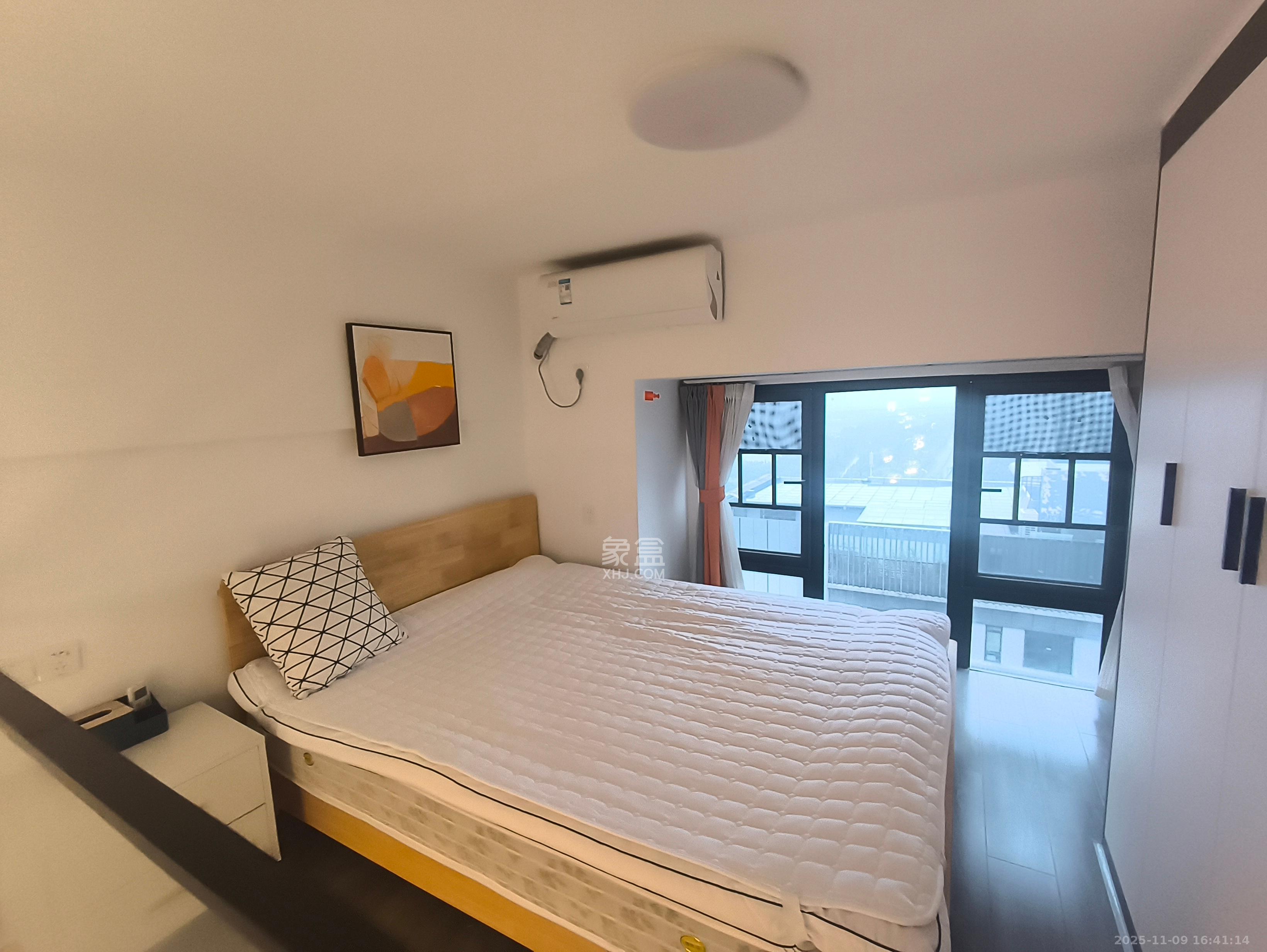 映客龙湖璟翠公馆（映客龙湖璟翠中心）   38.85㎡      2000.0元/月室内图