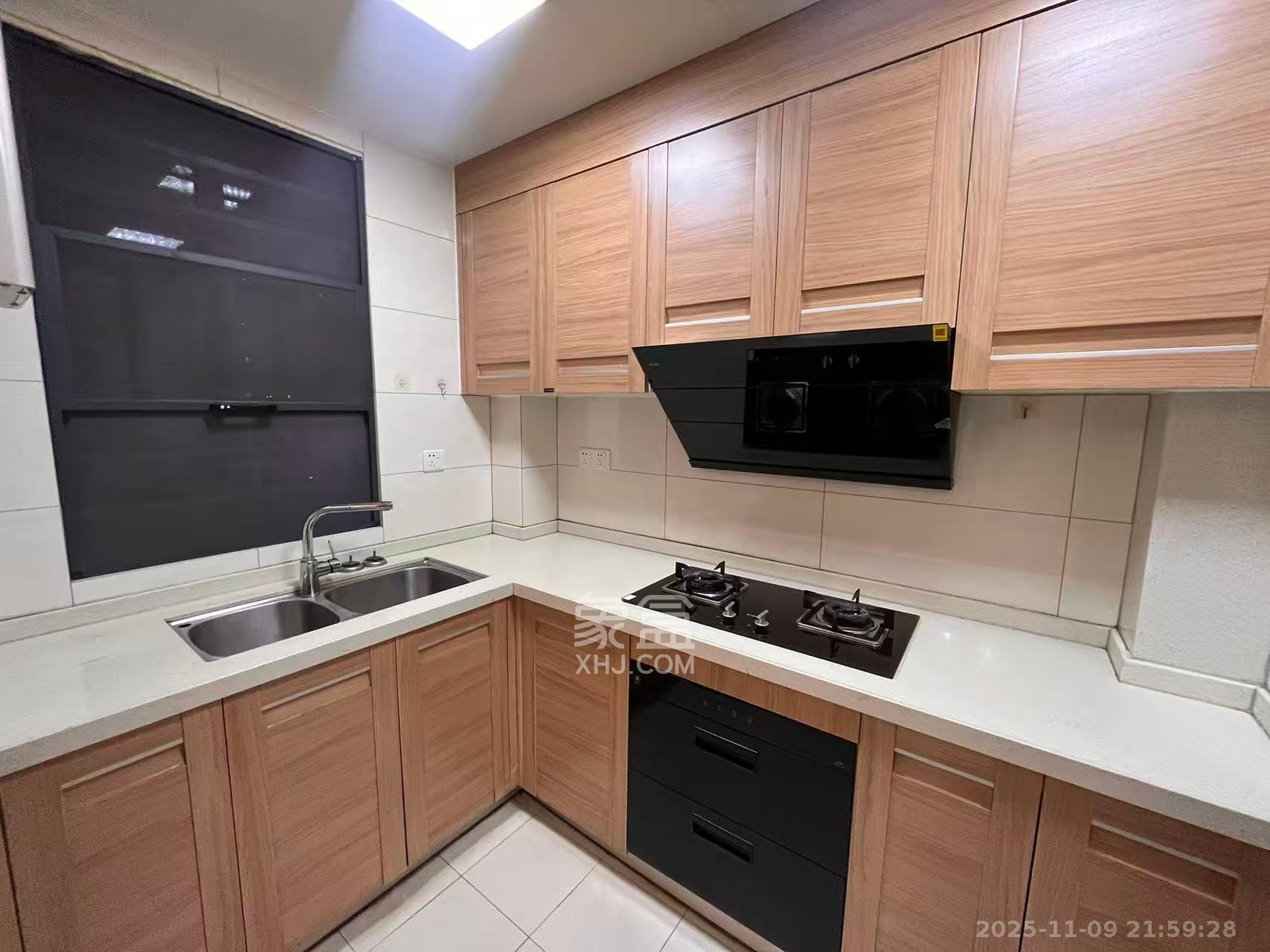 中建嘉和城凤凰台(中建瑞兴家园) 4室2厅2卫 2400.0元/月 中建嘉和城凤凰台(中建瑞兴家园) 4室2厅2卫 2400.0元/月室内图