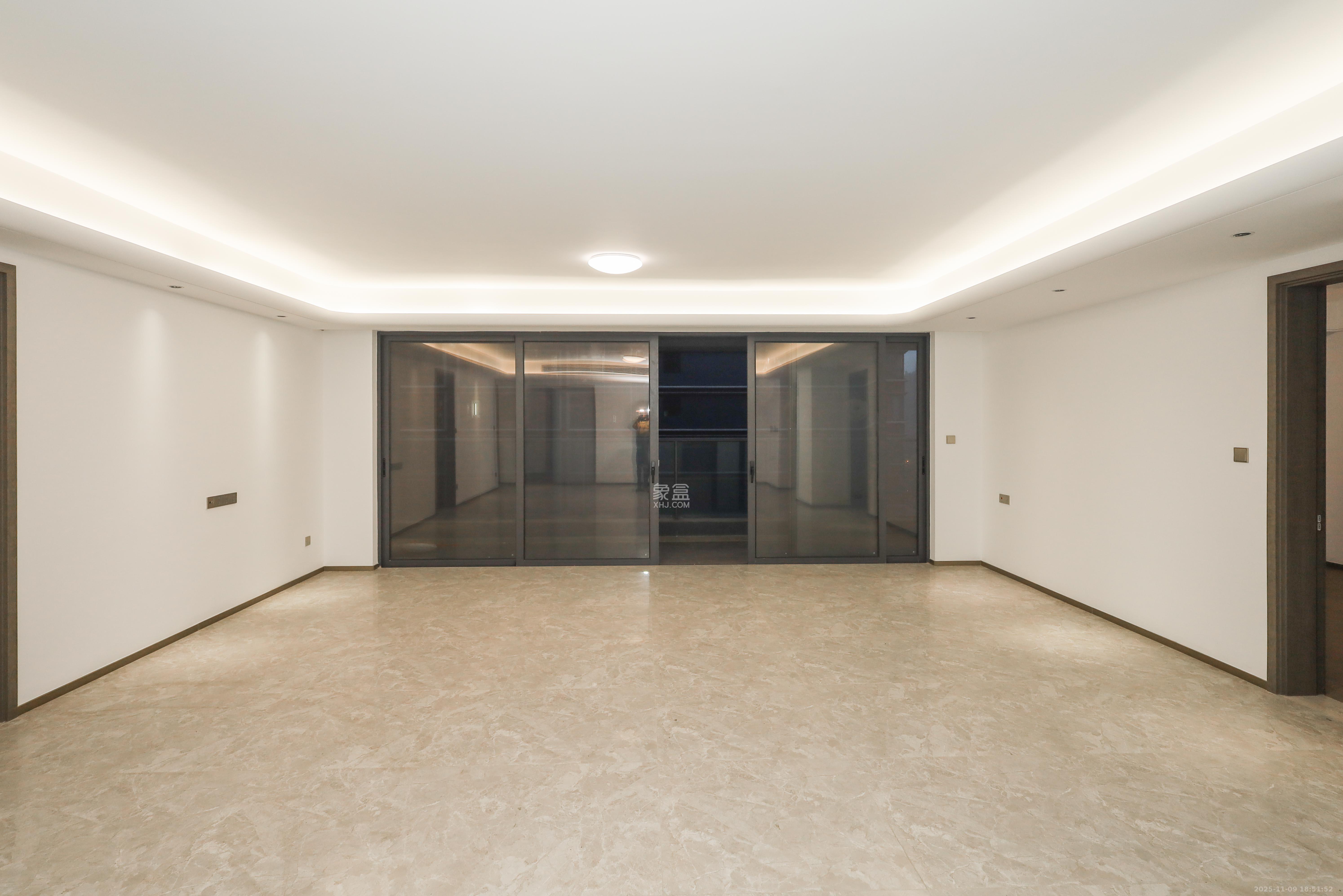 绿城招商桂语雲峯  4室2厅2卫    288.0万