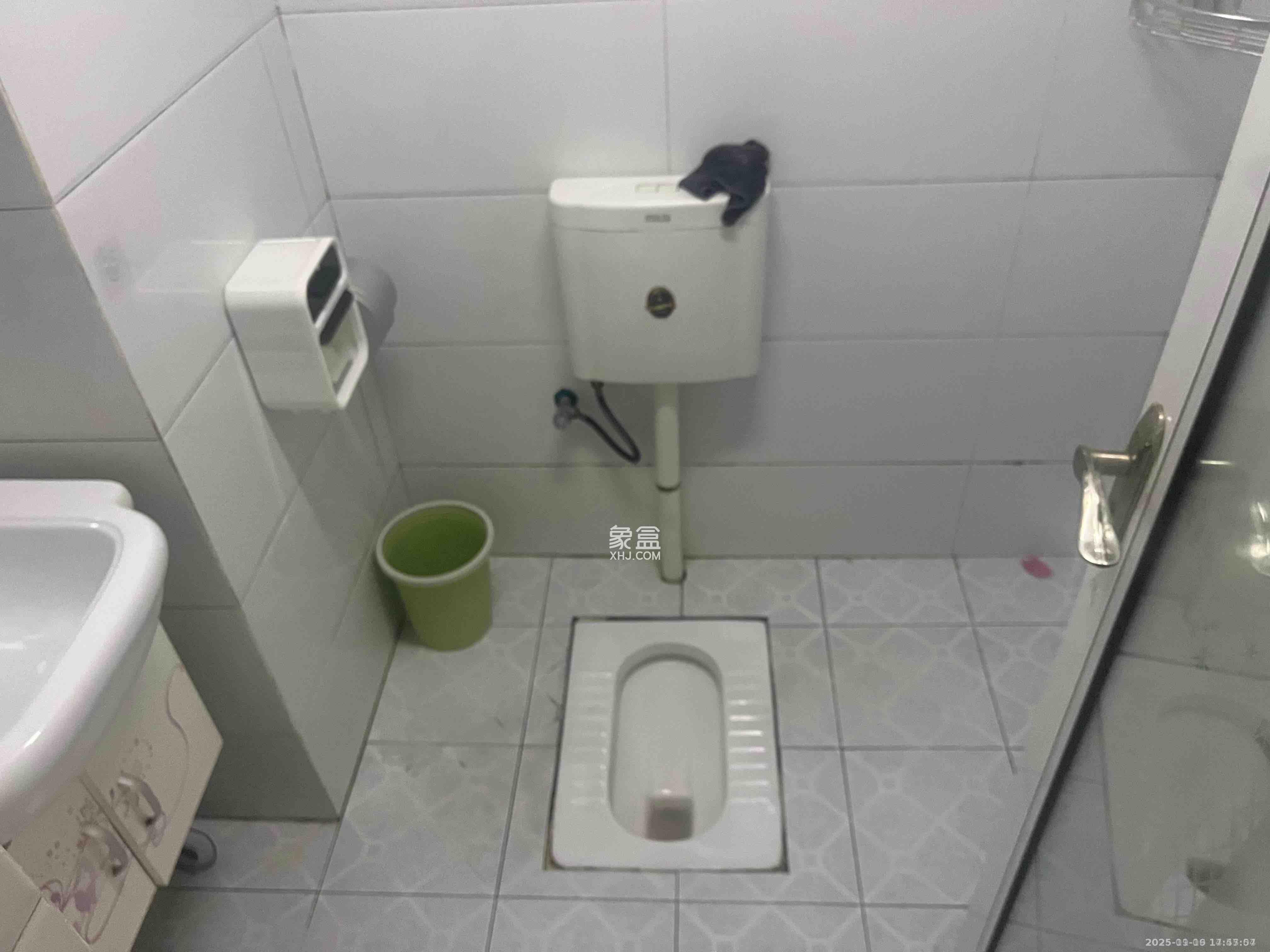 星城荣域  1室1厅1卫    1300.0元/月室内图