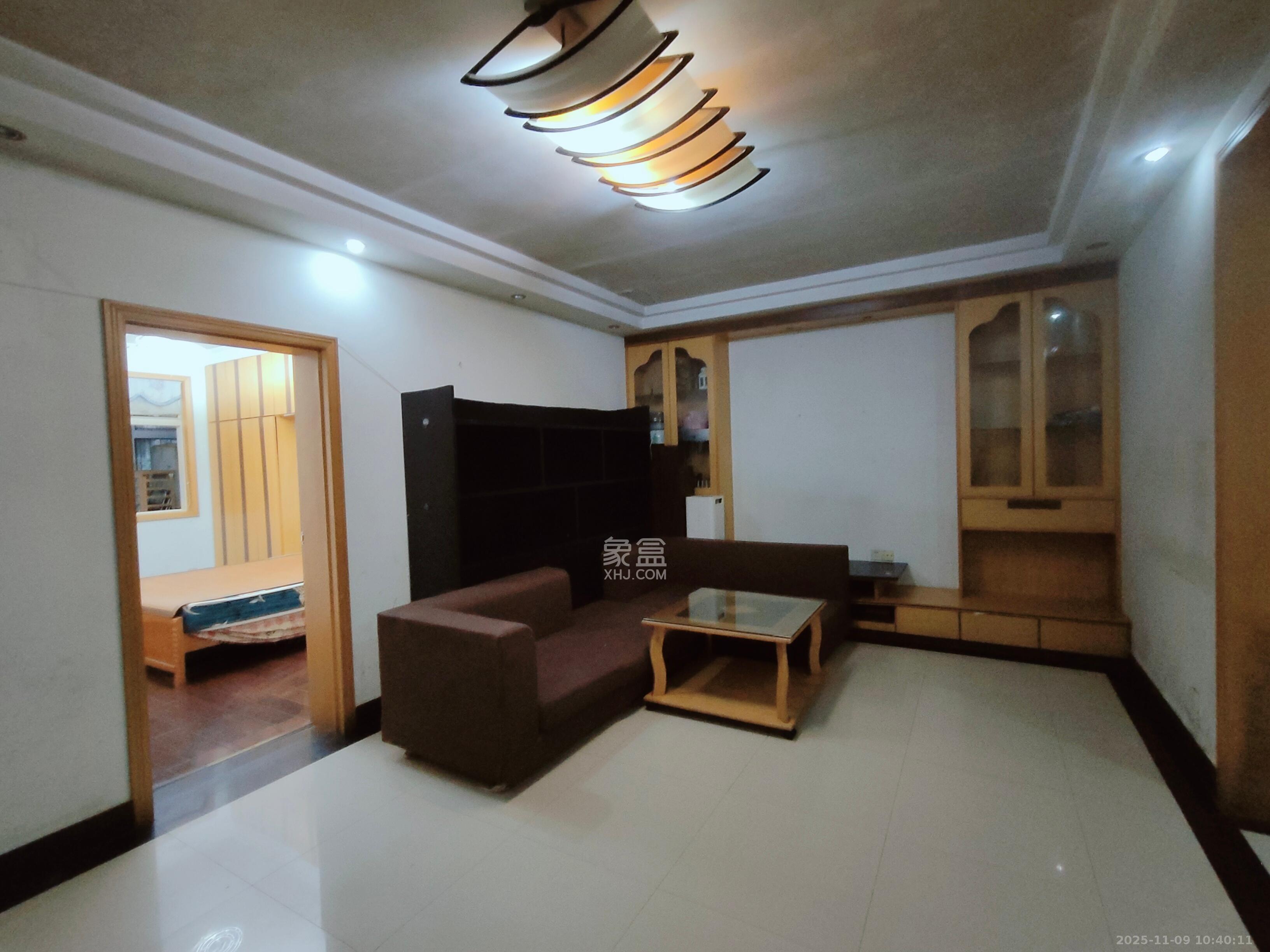 南湖路水工机械厂宿舍 2室1厅1卫 1600.0元/月 南湖路水工机械厂宿舍 2室1厅1卫 1600.0元/月室内图