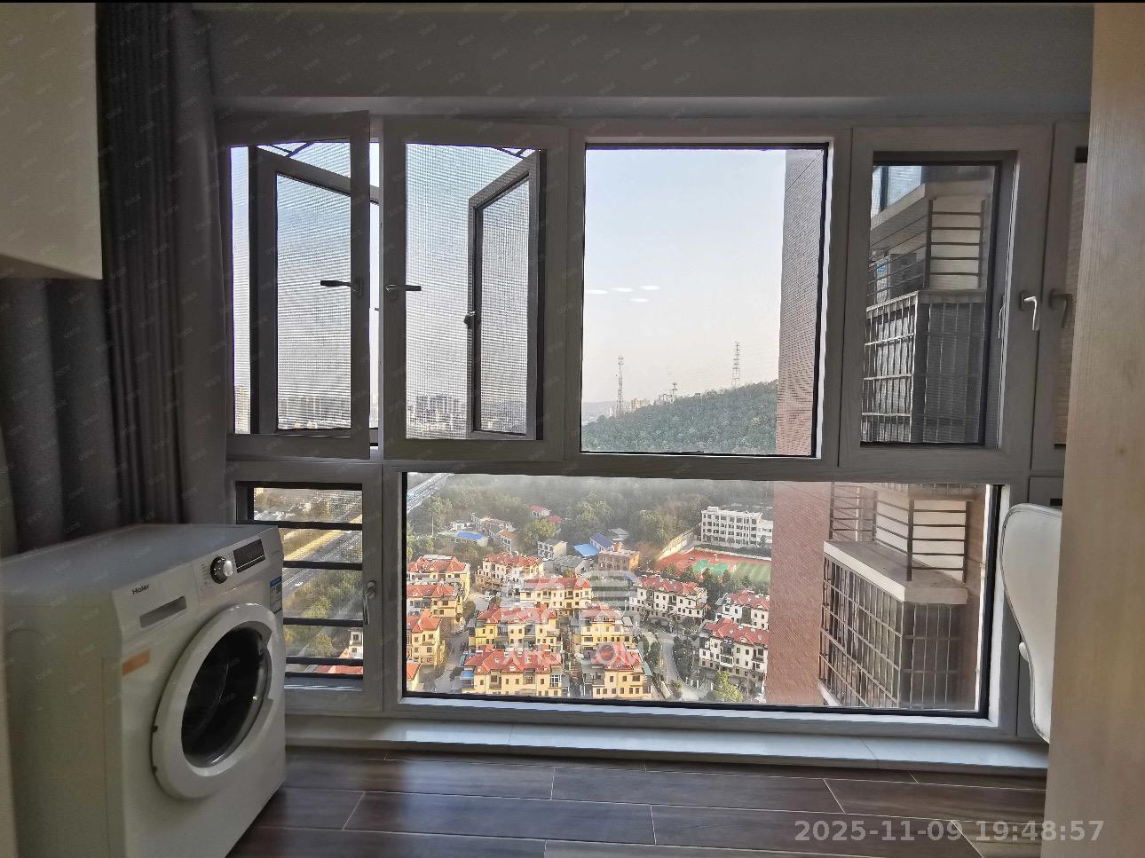 九龙领仕汇  1室1厅1卫    1200.0元/月室内图