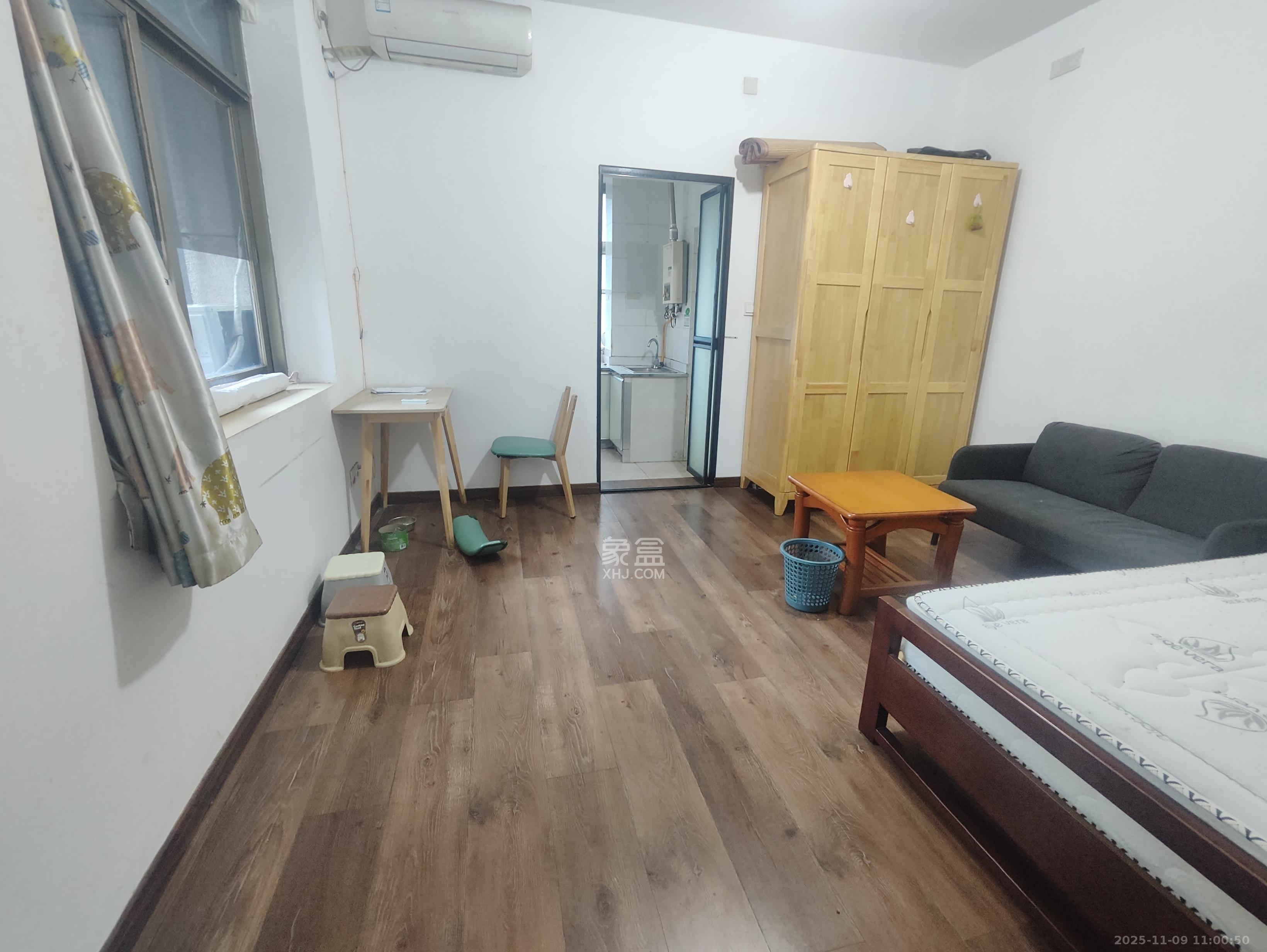 省医疗器械药品公司宿舍 1室1厅1卫 1200.0元/月 省医疗器械药品公司宿舍 1室1厅1卫 1200.0元/月室内图