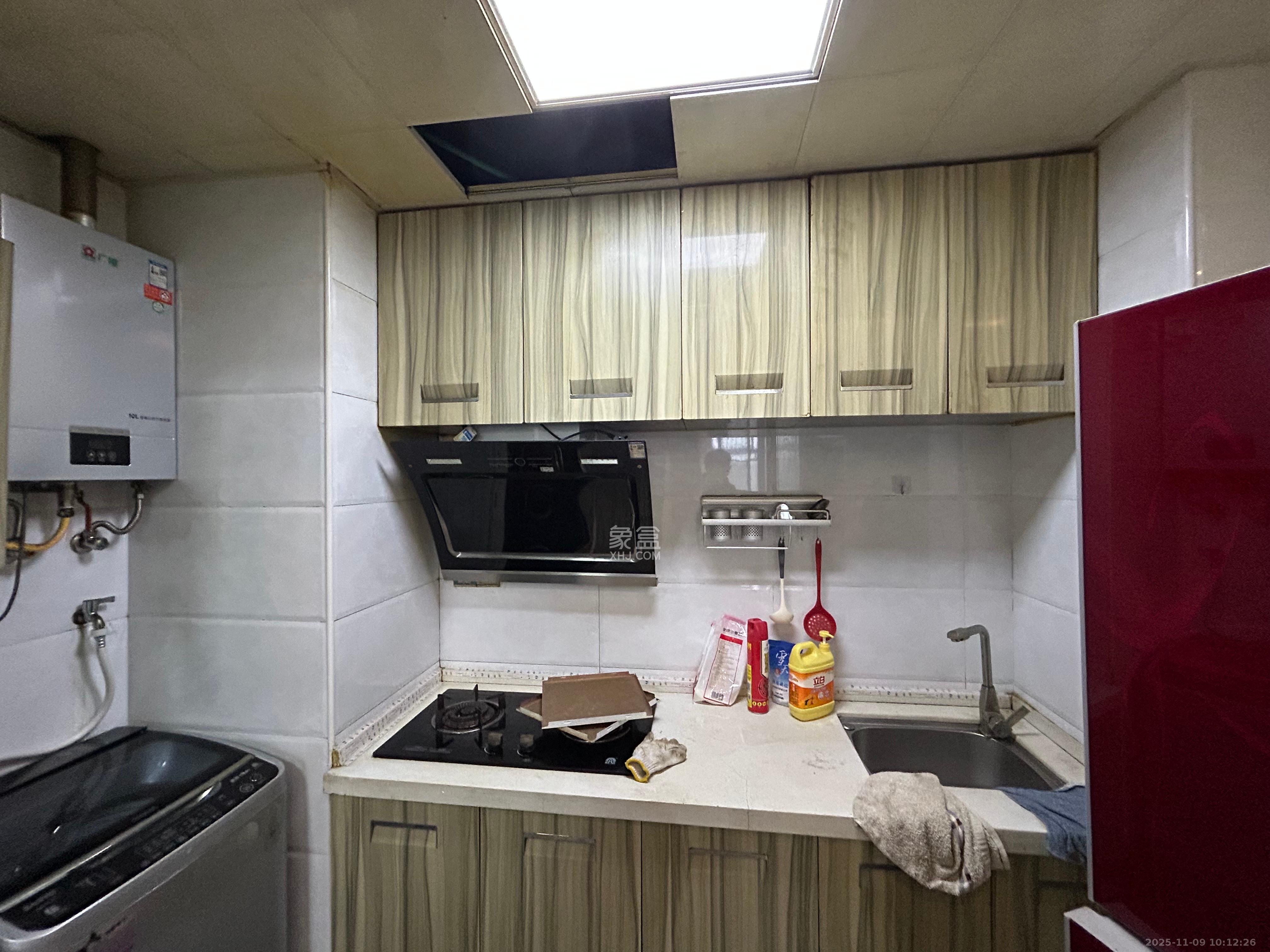 红树湾  1室1厅1卫    1300.0元/月室内图