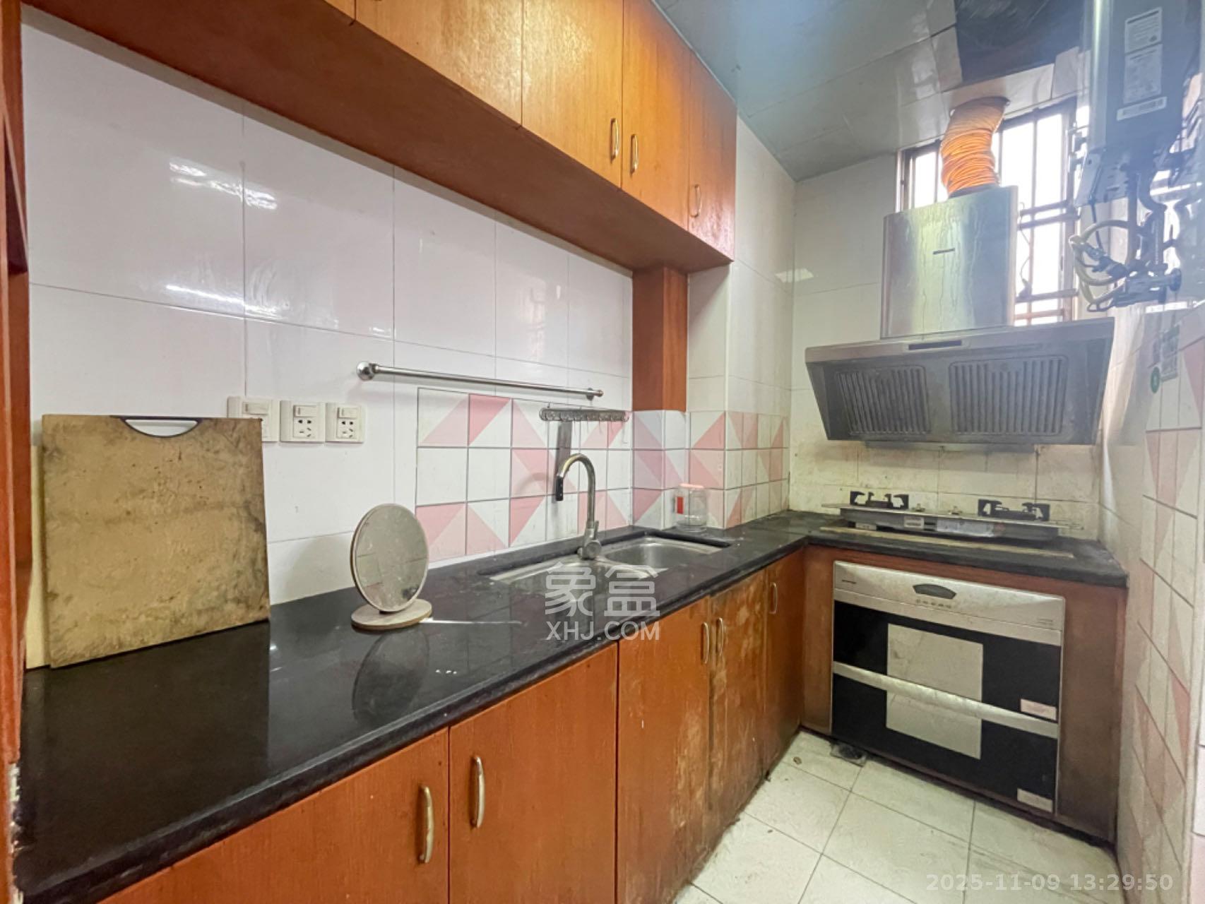 天城尚品 2室2厅1卫 1800.0元/月 天城尚品 2室2厅1卫 1800.0元/月室内图