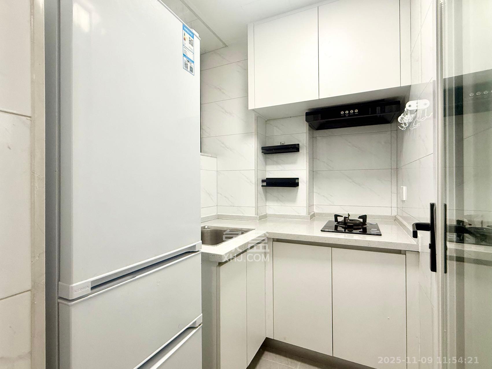 君悦新天地  2室2厅1卫    2700.0元/月室内图