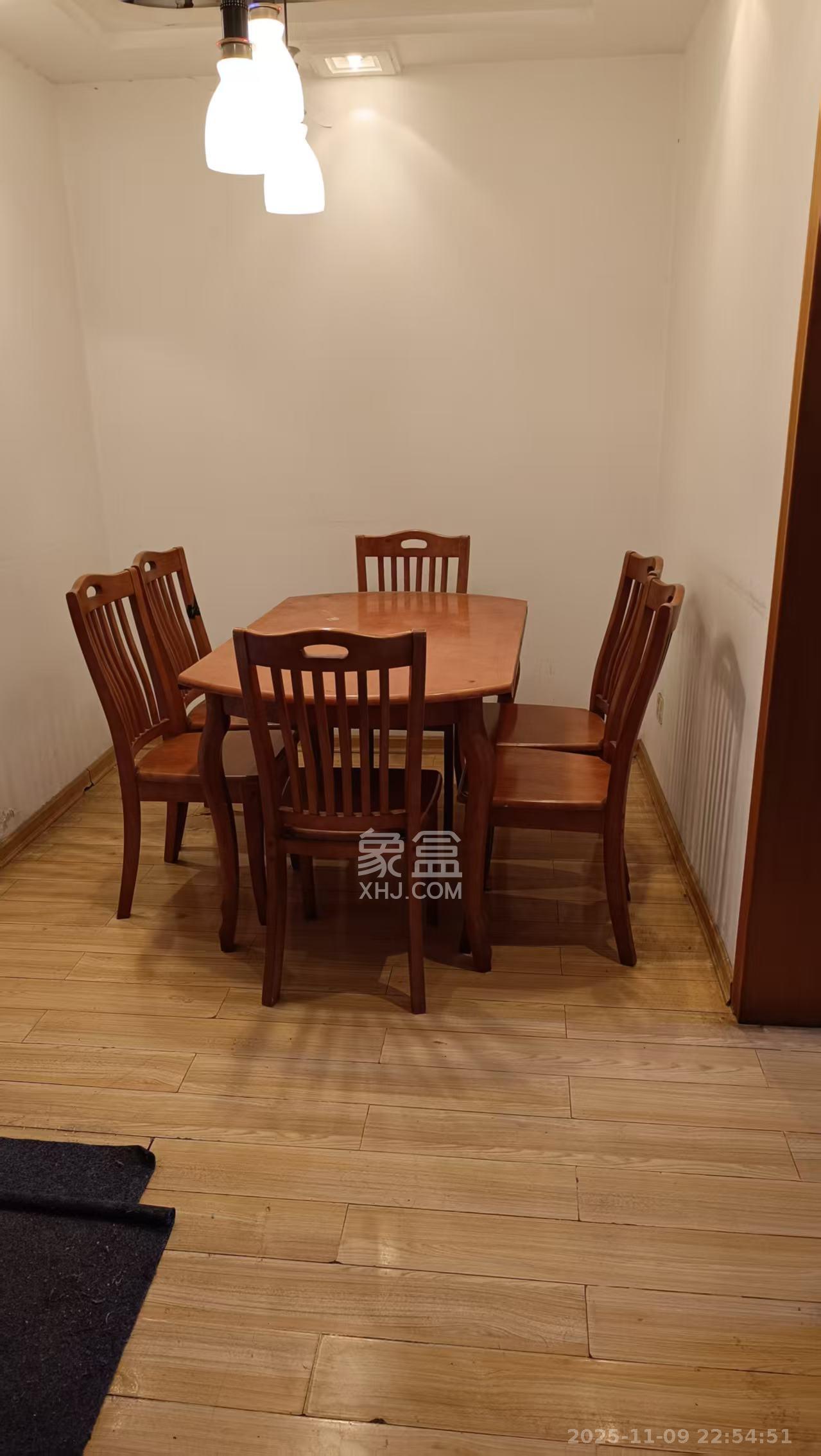 建湘新村  3室1厅1卫    1800.0元/月室内图