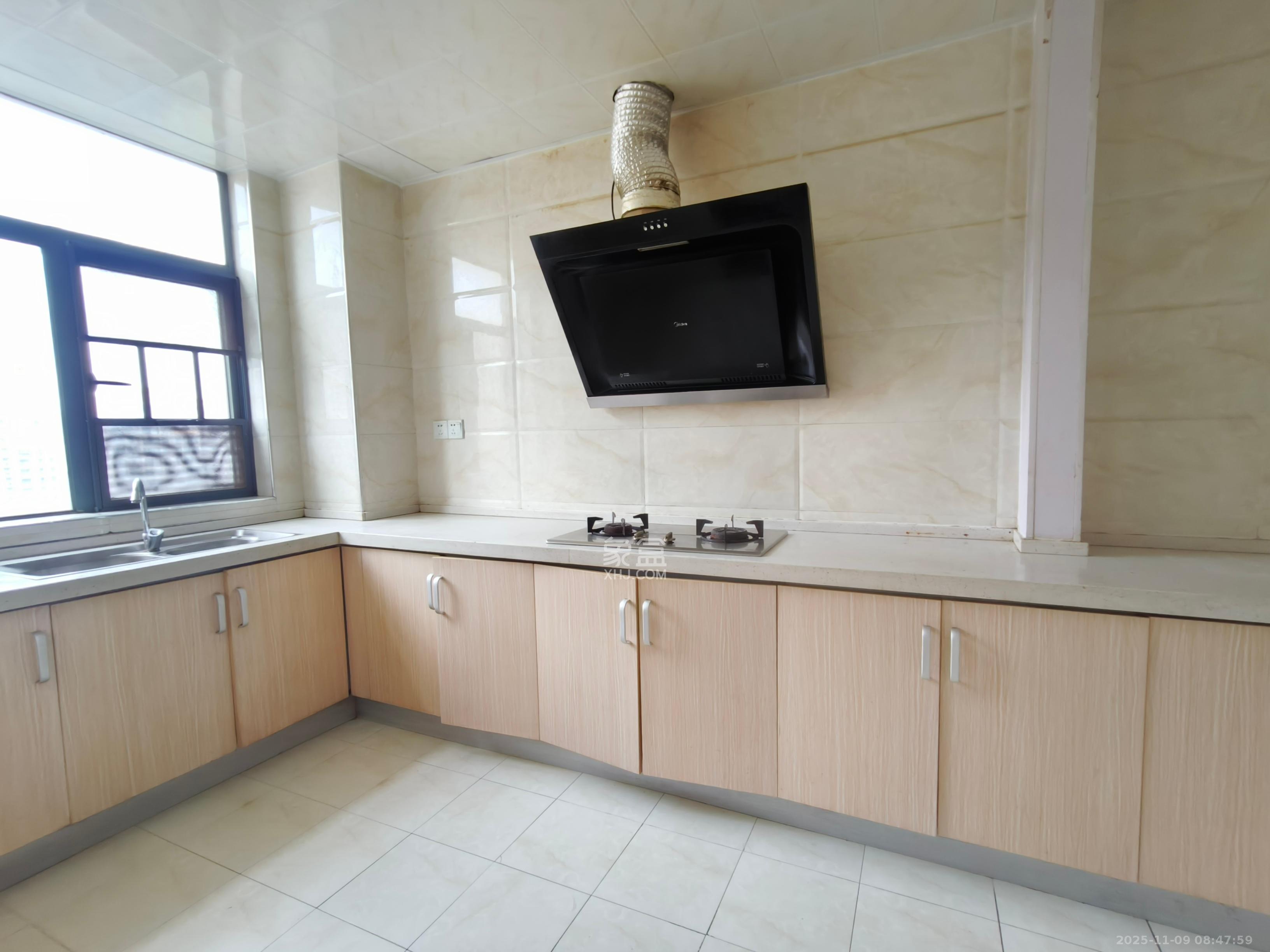 和美星城 4室2厅2卫 2300.0元/月 和美星城 4室2厅2卫 2300.0元/月室内图