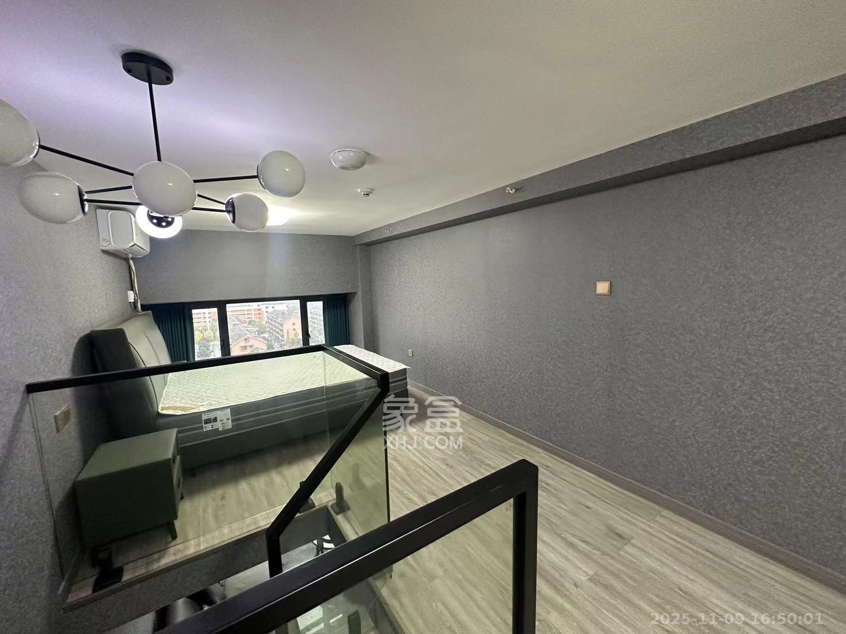 新长海D1站  1室0厅0卫    1400.0元/月室内图