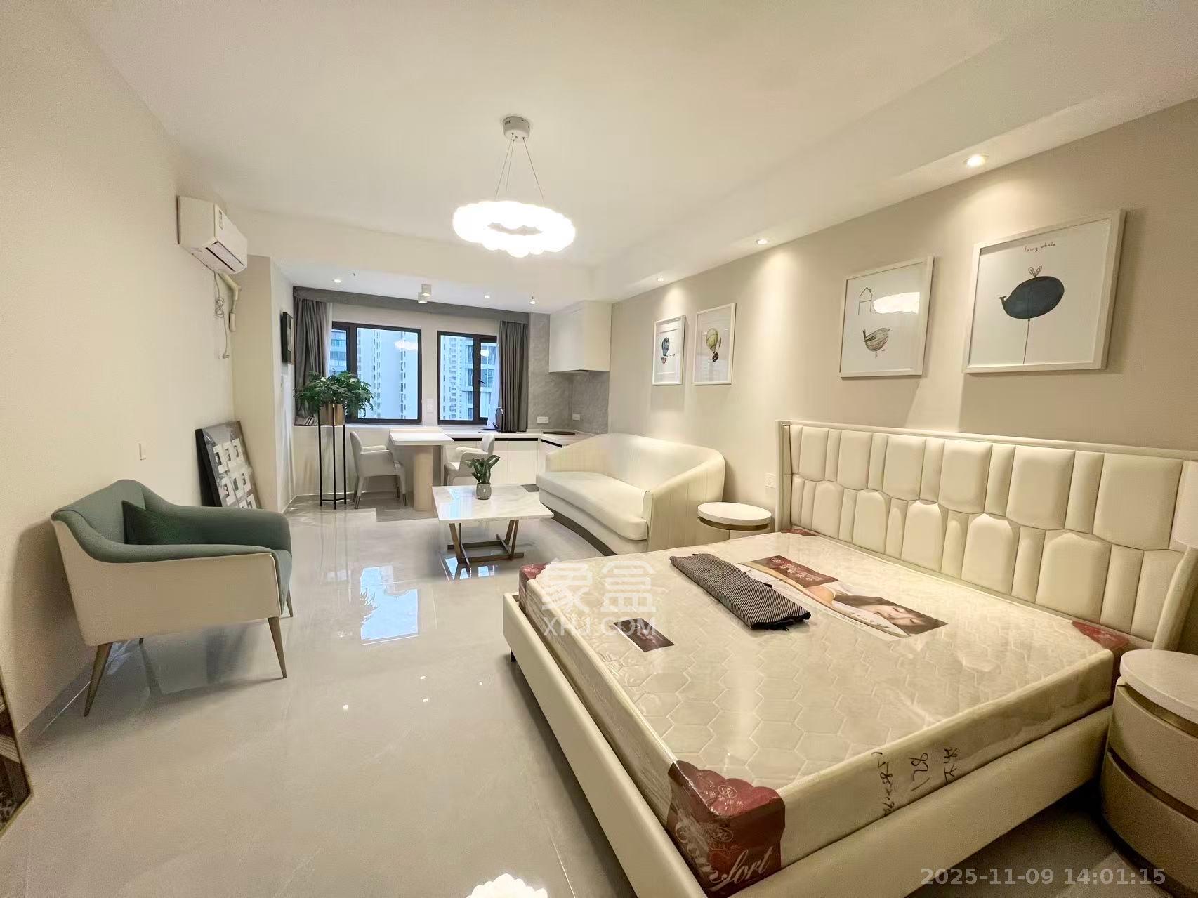 福晟钱隆国际（晟冉景苑）  1室1厅1卫    1500.0元/月