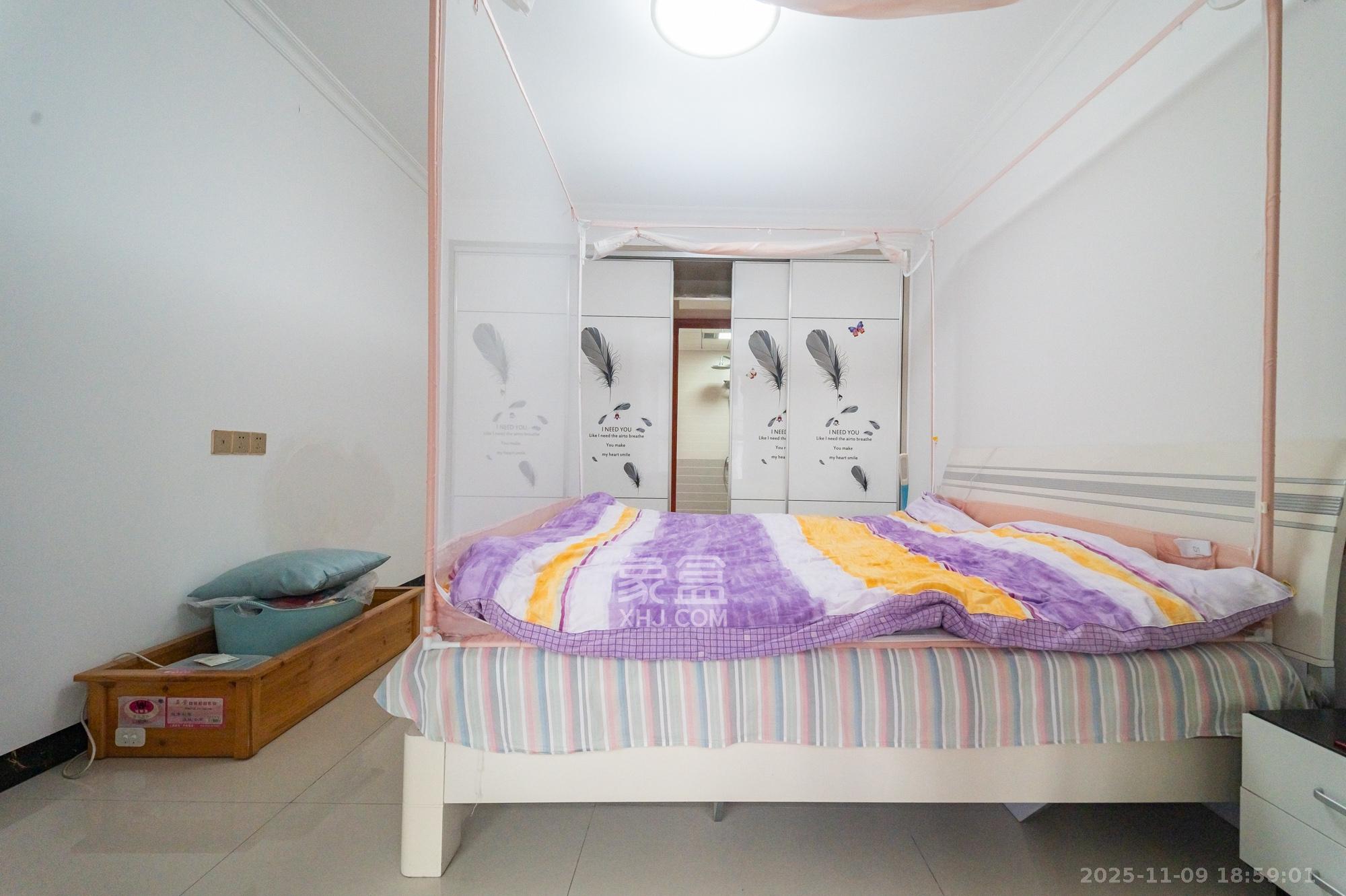 华润凤凰城二期 3室2厅2卫 88.0万 华润凤凰城二期 3室2厅2卫 88.0万卧室